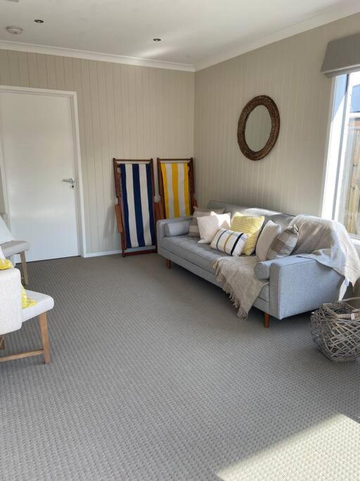 First-Class Coastal Living