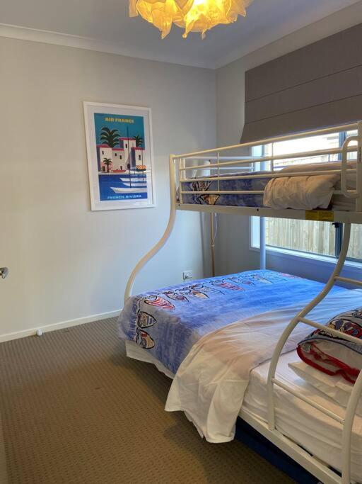 First-Class Coastal Living
