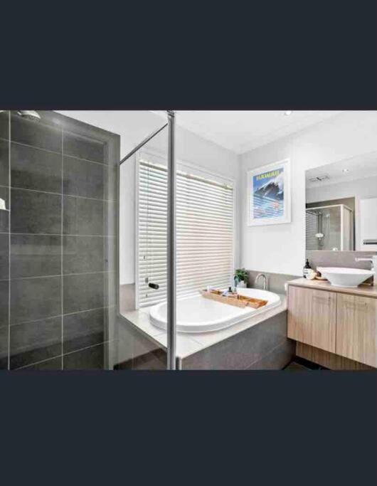 First-Class Coastal Living
