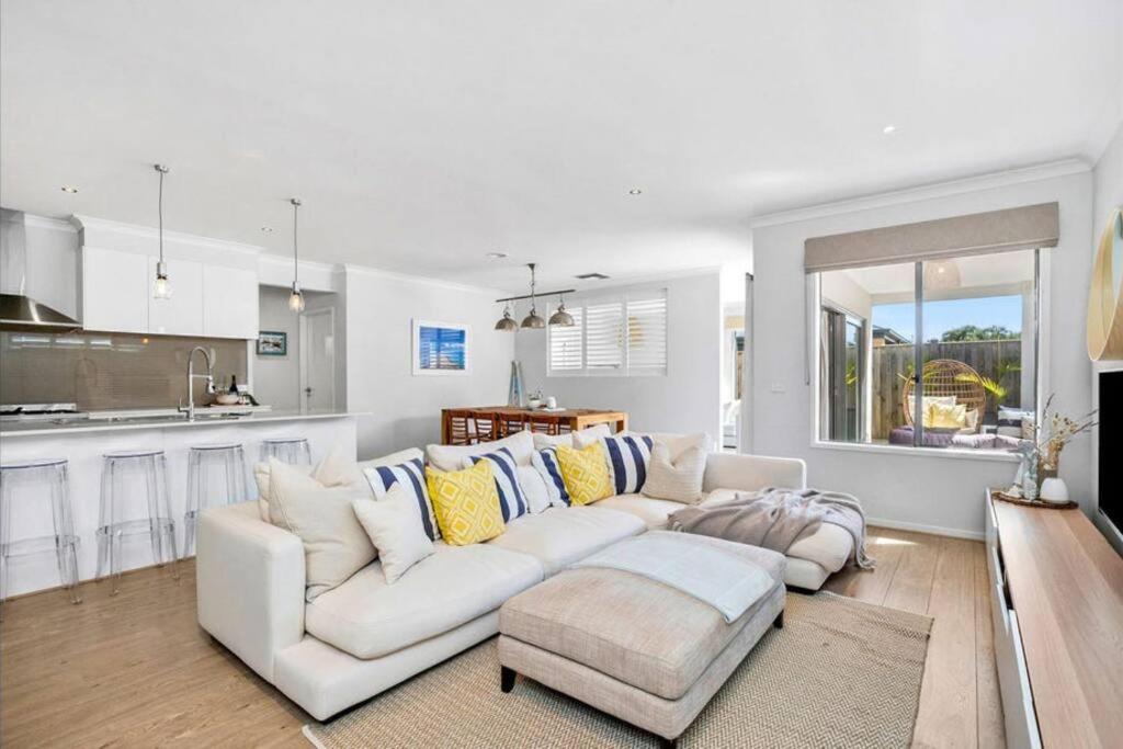 First-Class Coastal Living