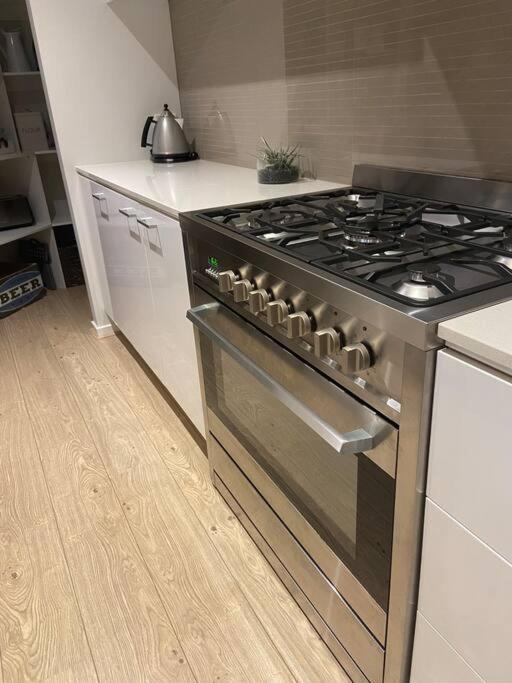 First-Class Coastal Living