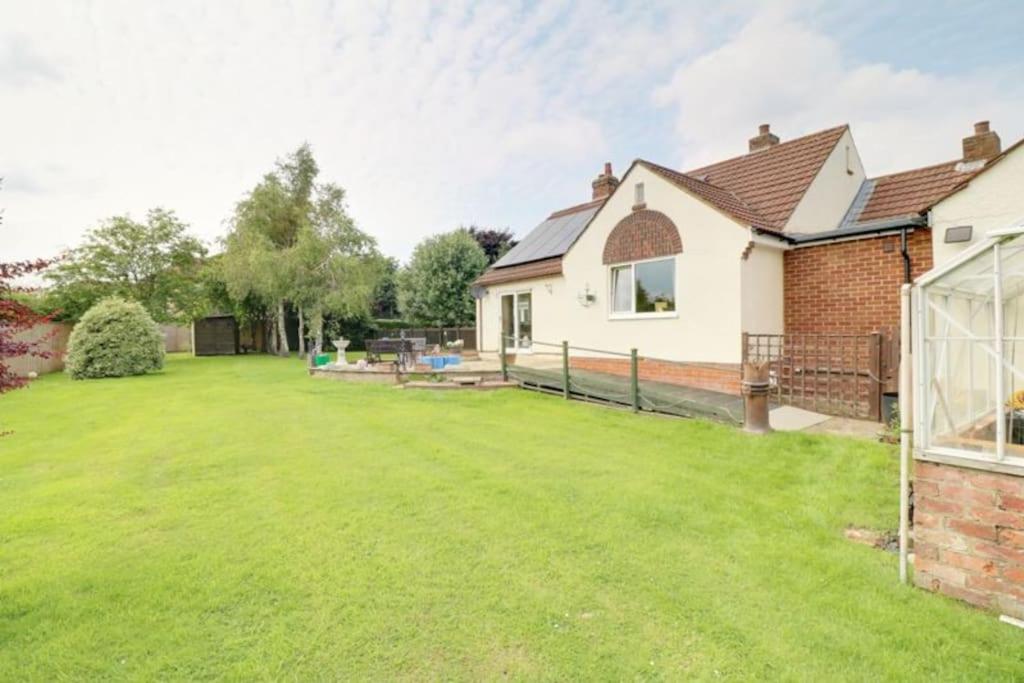 Millfields cottage and garden