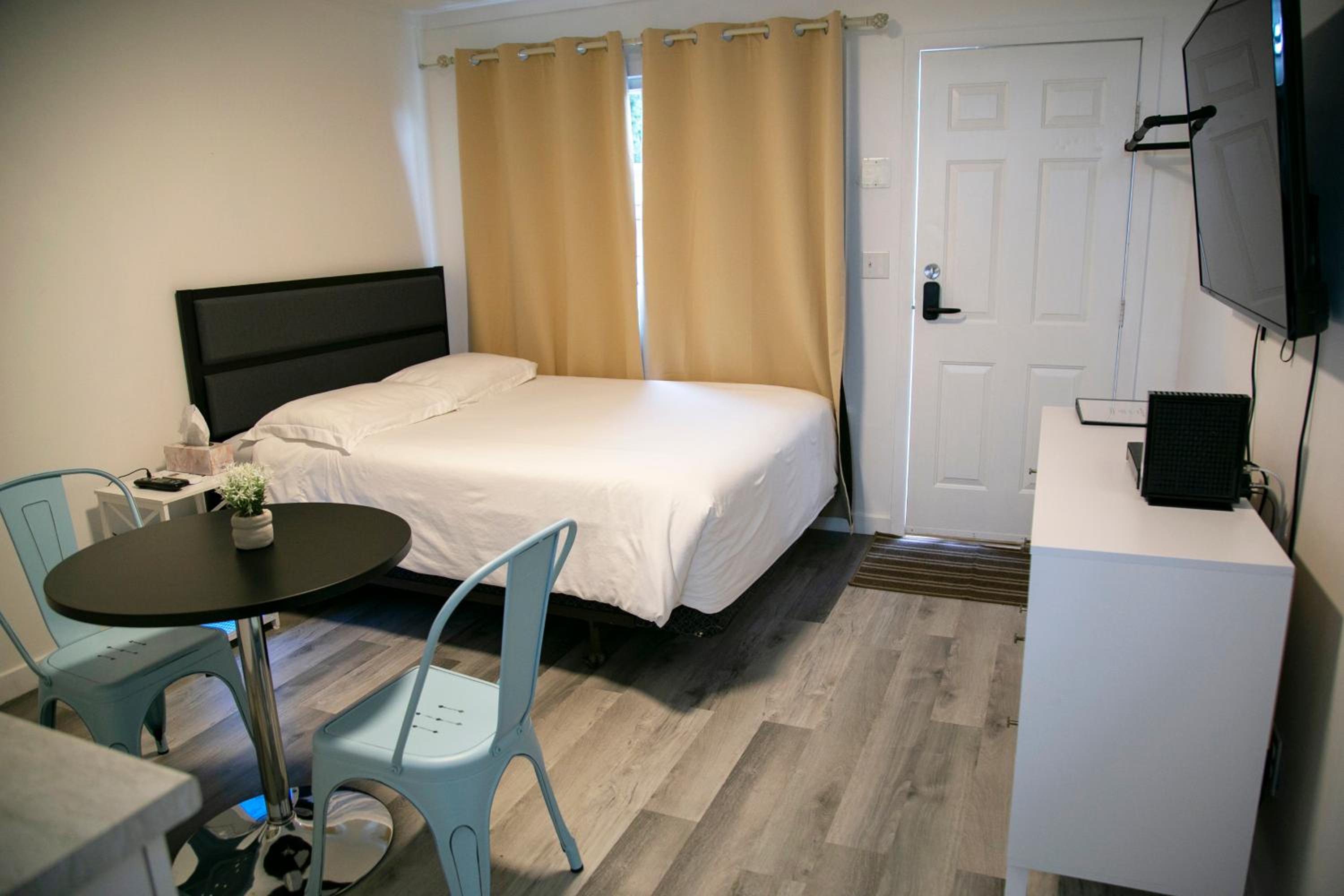 Westview Centre Motel Ltd