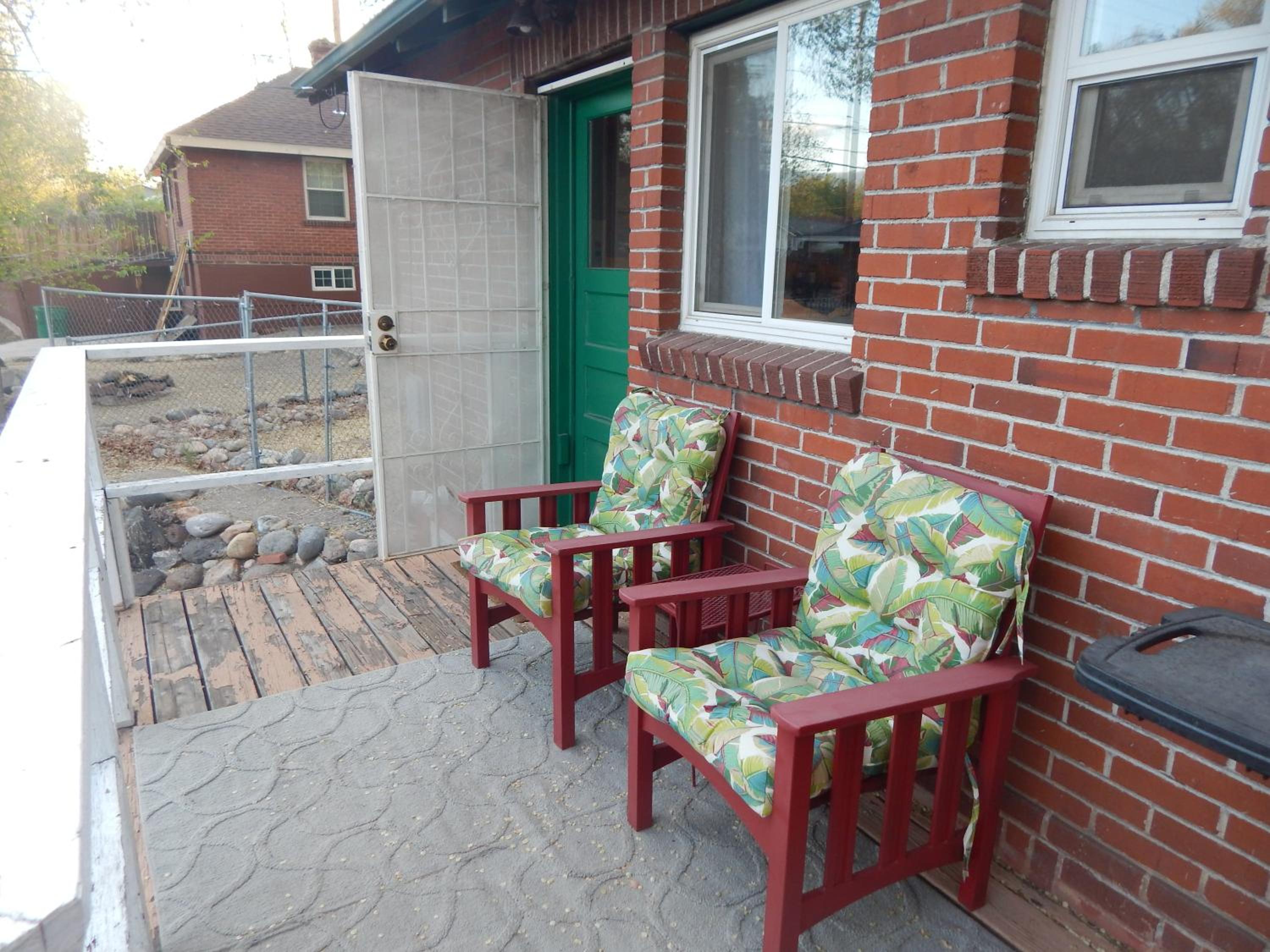 Hotel Midcentury Gem in Midtown Reno - Image 1