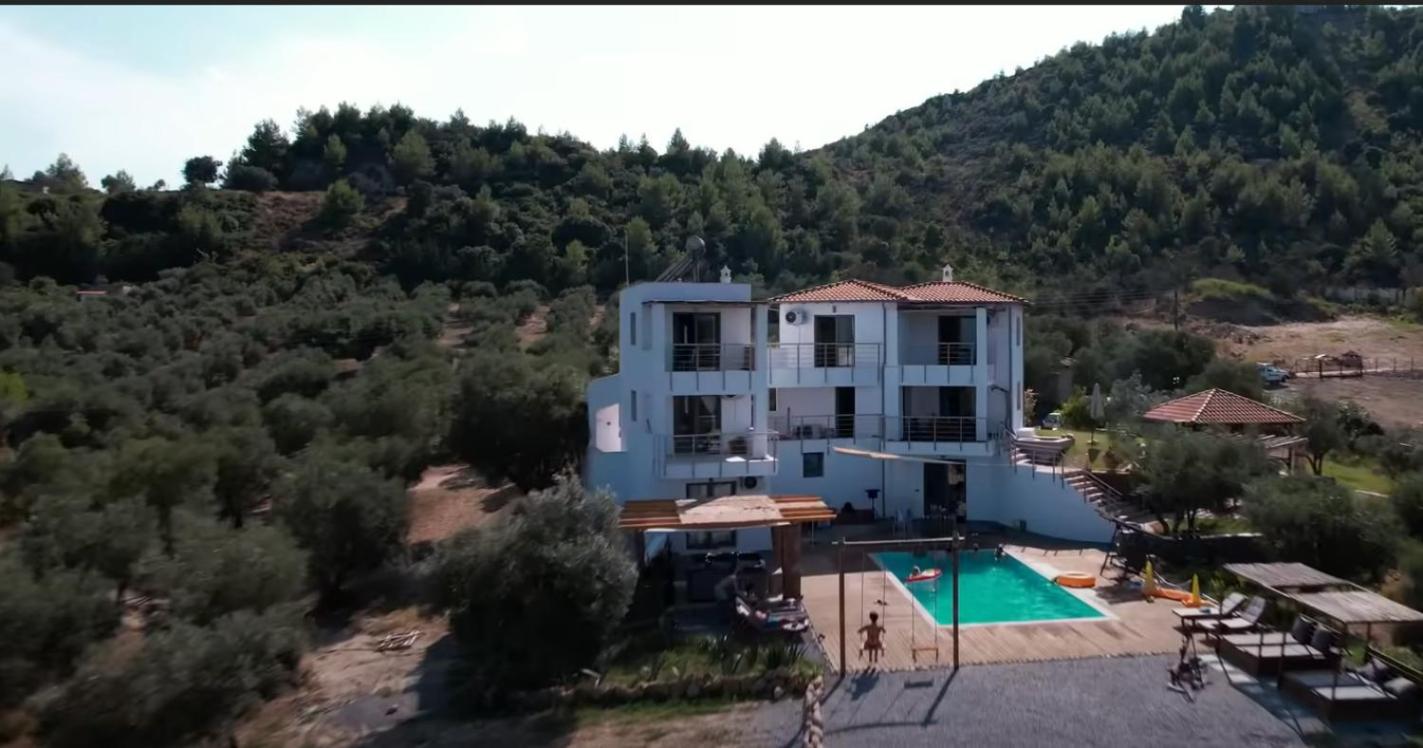 Villa Freebird - VIP Wedding & Bachelor Events view 3