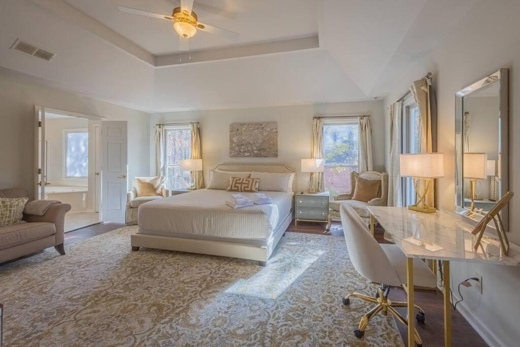Large Luxury House, King Beds and More, Hot Tub, Theater, Fireplace, Game Room, Ping-pong, Pool Table, Air Hockey, Arcade, River, Big Kitchen, Nice Porch,  view 2