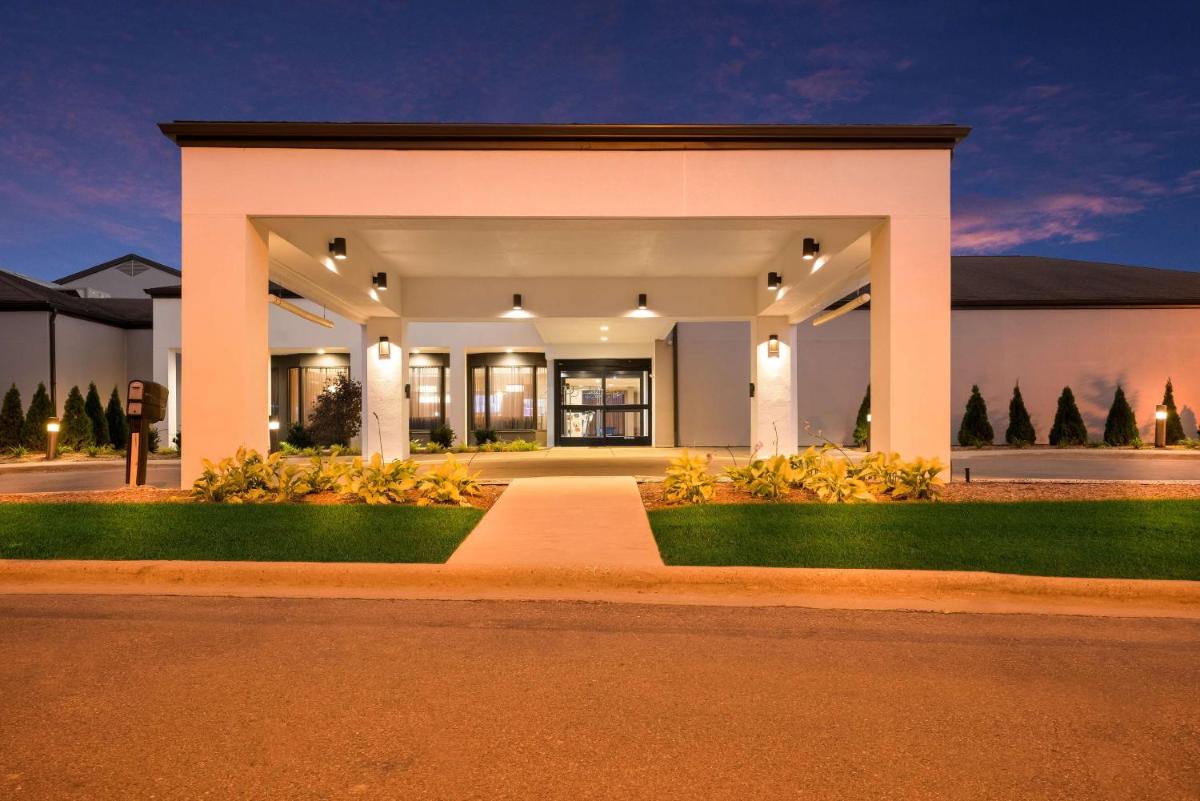 Hotel Sonesta Select Detroit Auburn Hills - Image 1