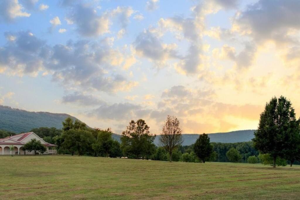 Little River Guest House at Tennessee RiverPlace view 5