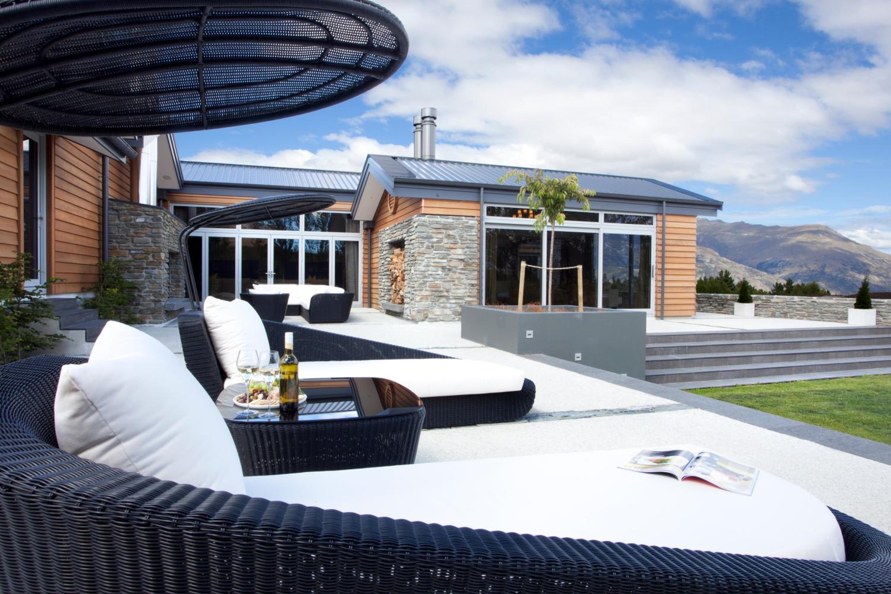 Kumanu by Sothebys Luxury Rental Homes view 5