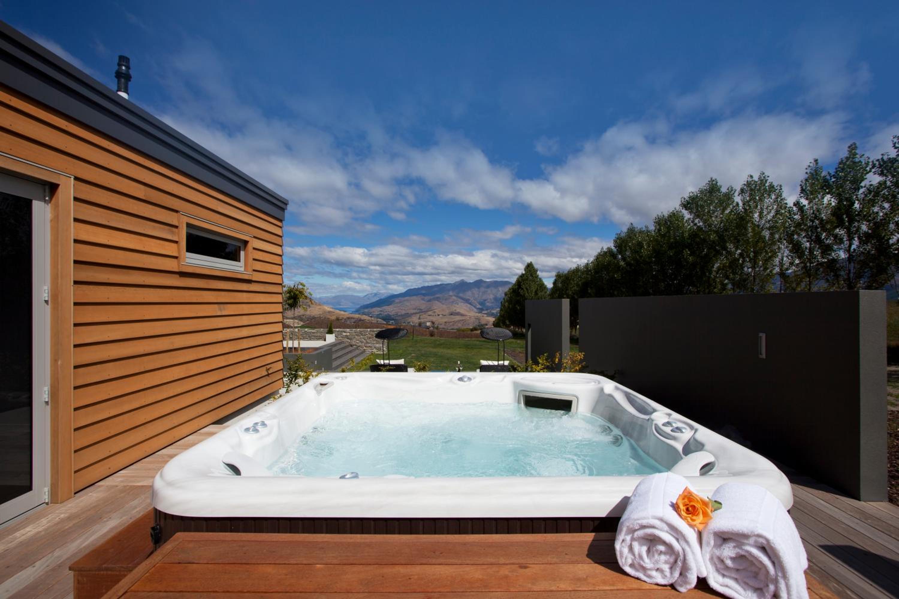 Kumanu by Sothebys Luxury Rental Homes view 2