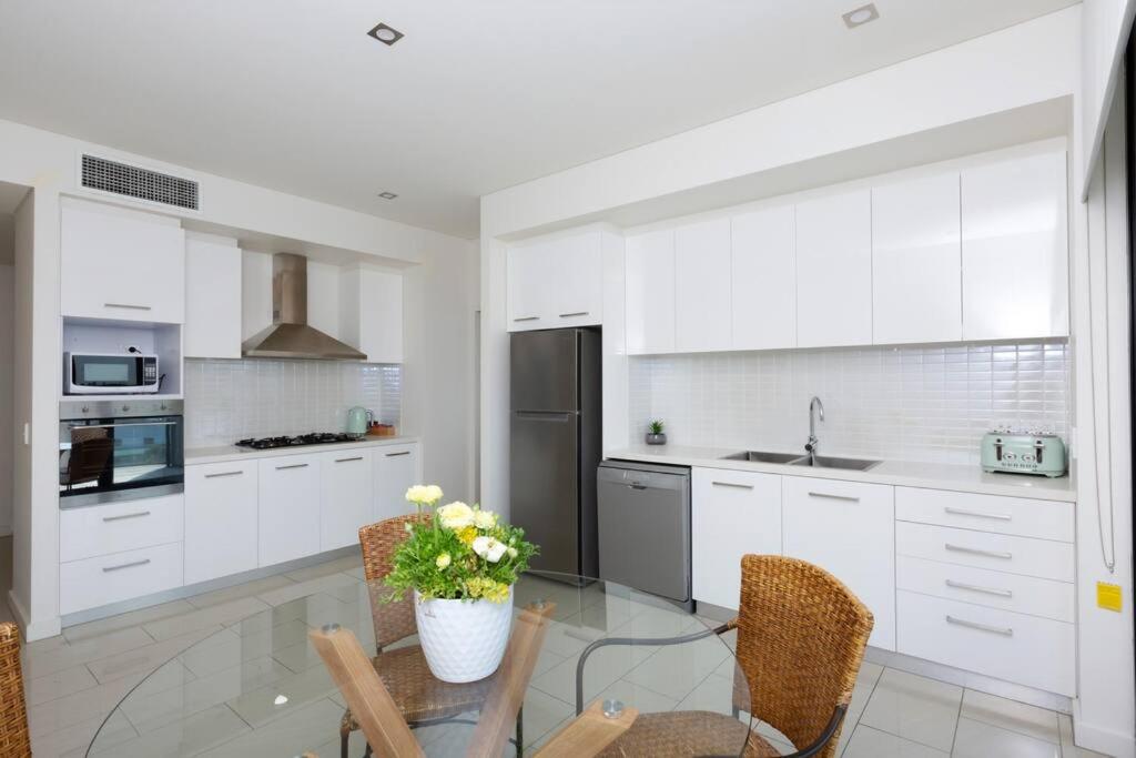 4 Bedroom Luxury City Penthouse Apartment! - Property Image 1