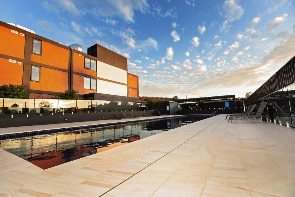 4 Bedroom Luxury City Penthouse Apartment! - Property Image 11