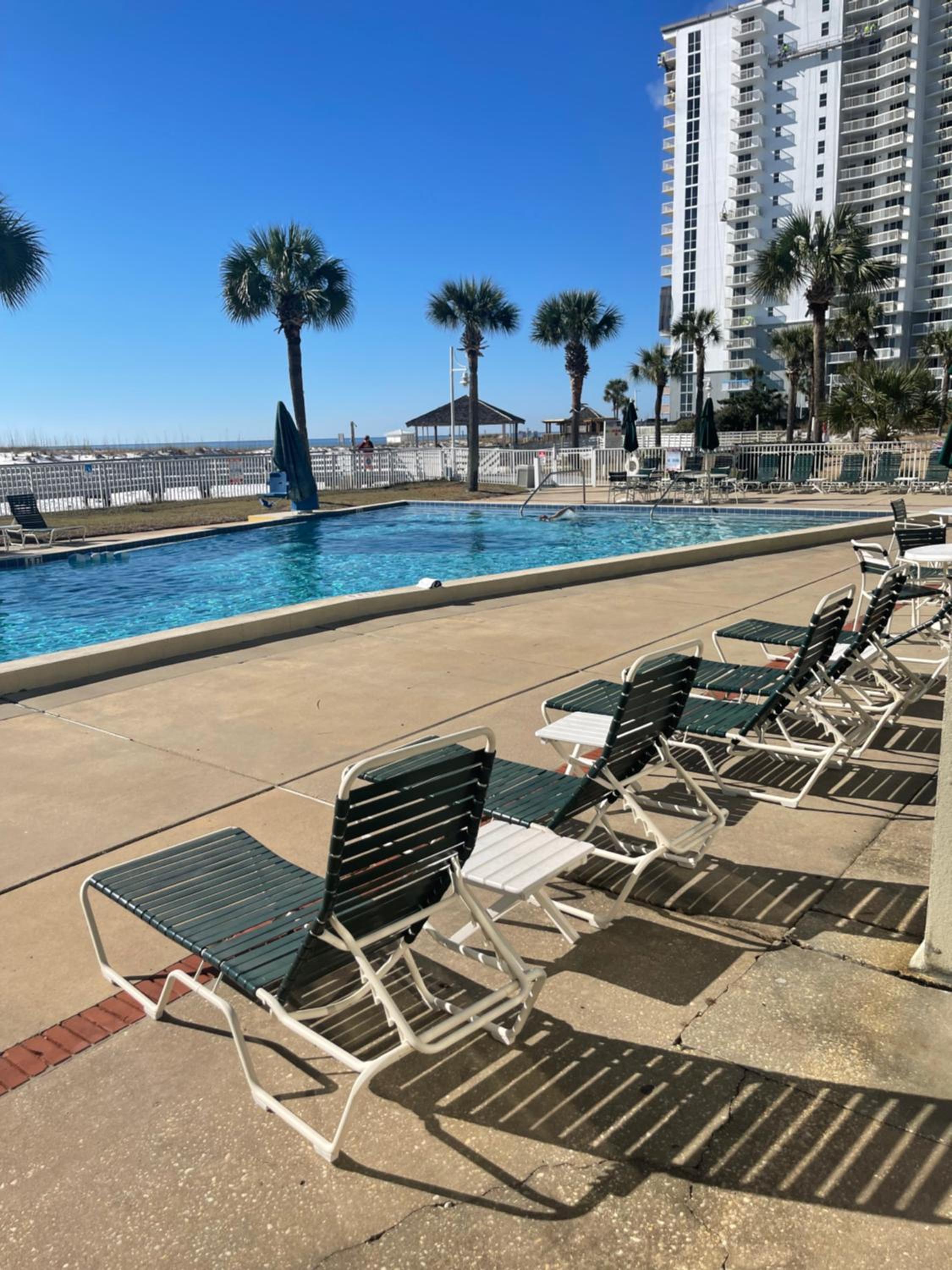 Getaways at Destin Holiday Beach Resort