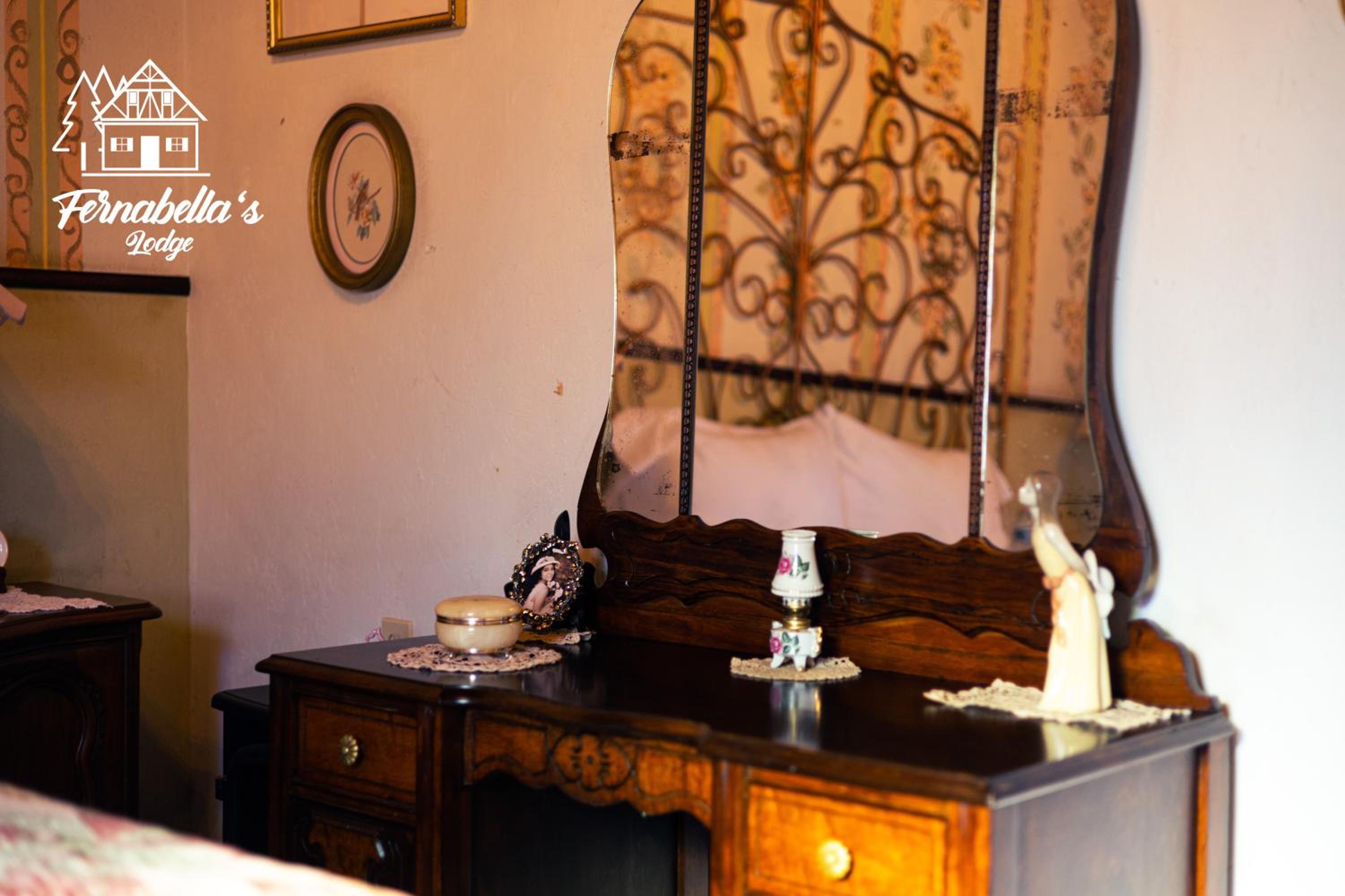 Fernabella's Lodge