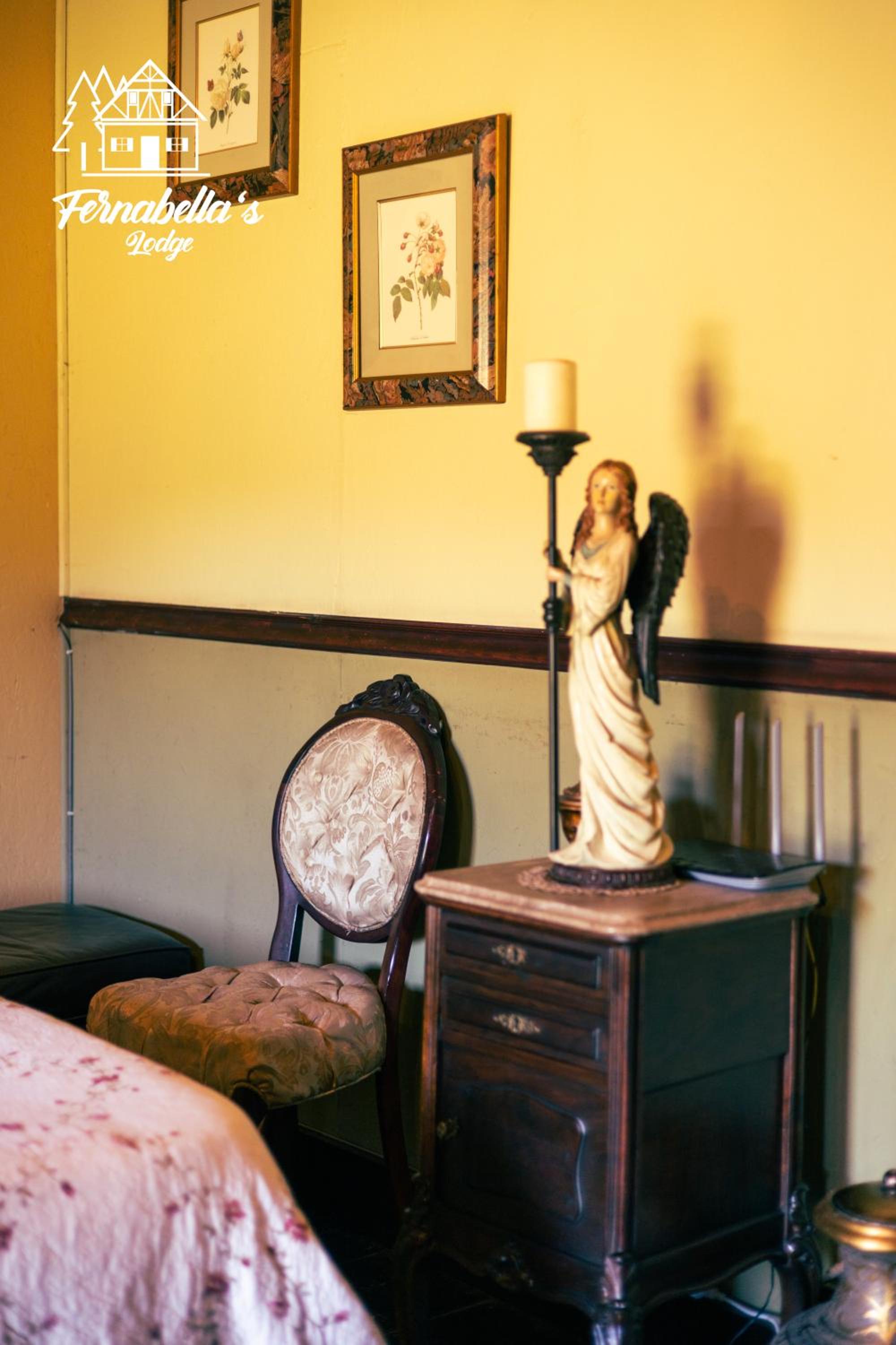 Fernabella's Lodge