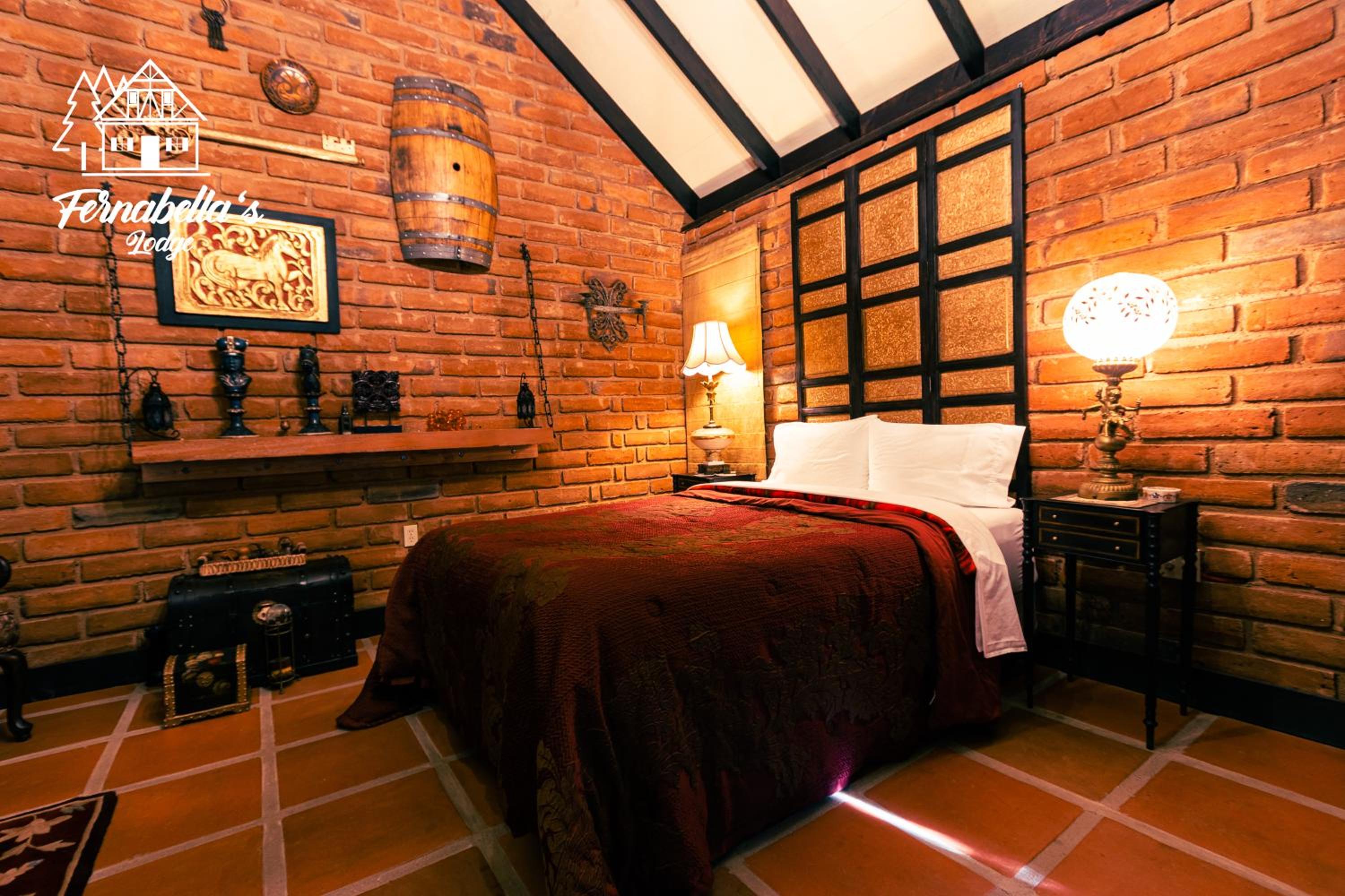 Fernabella's Lodge