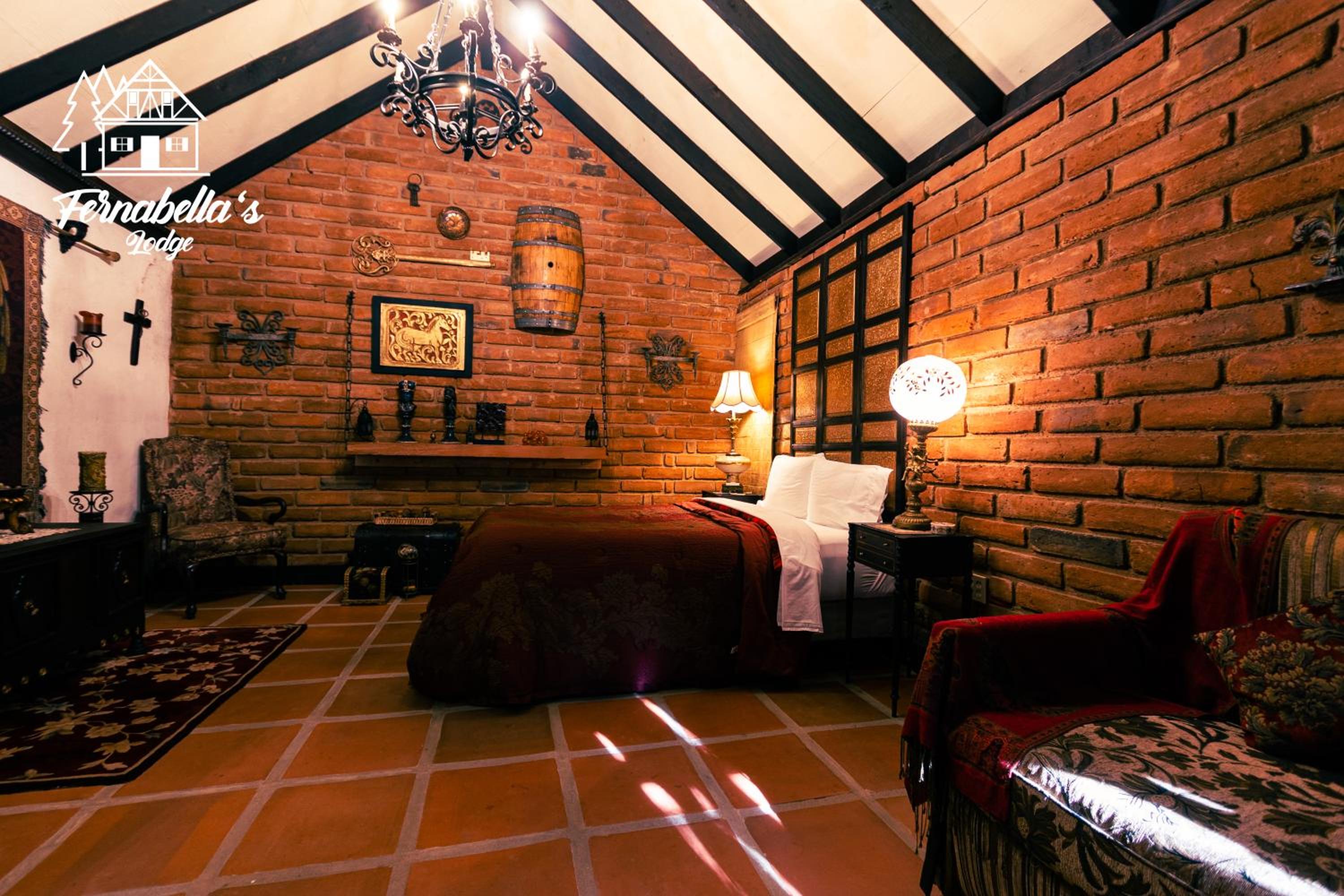 Fernabella's Lodge