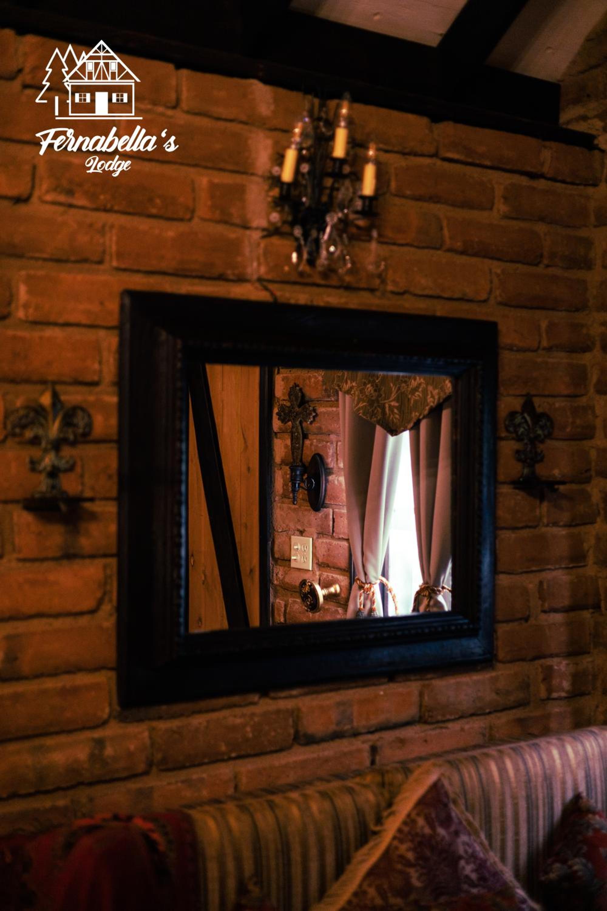 Fernabella's Lodge