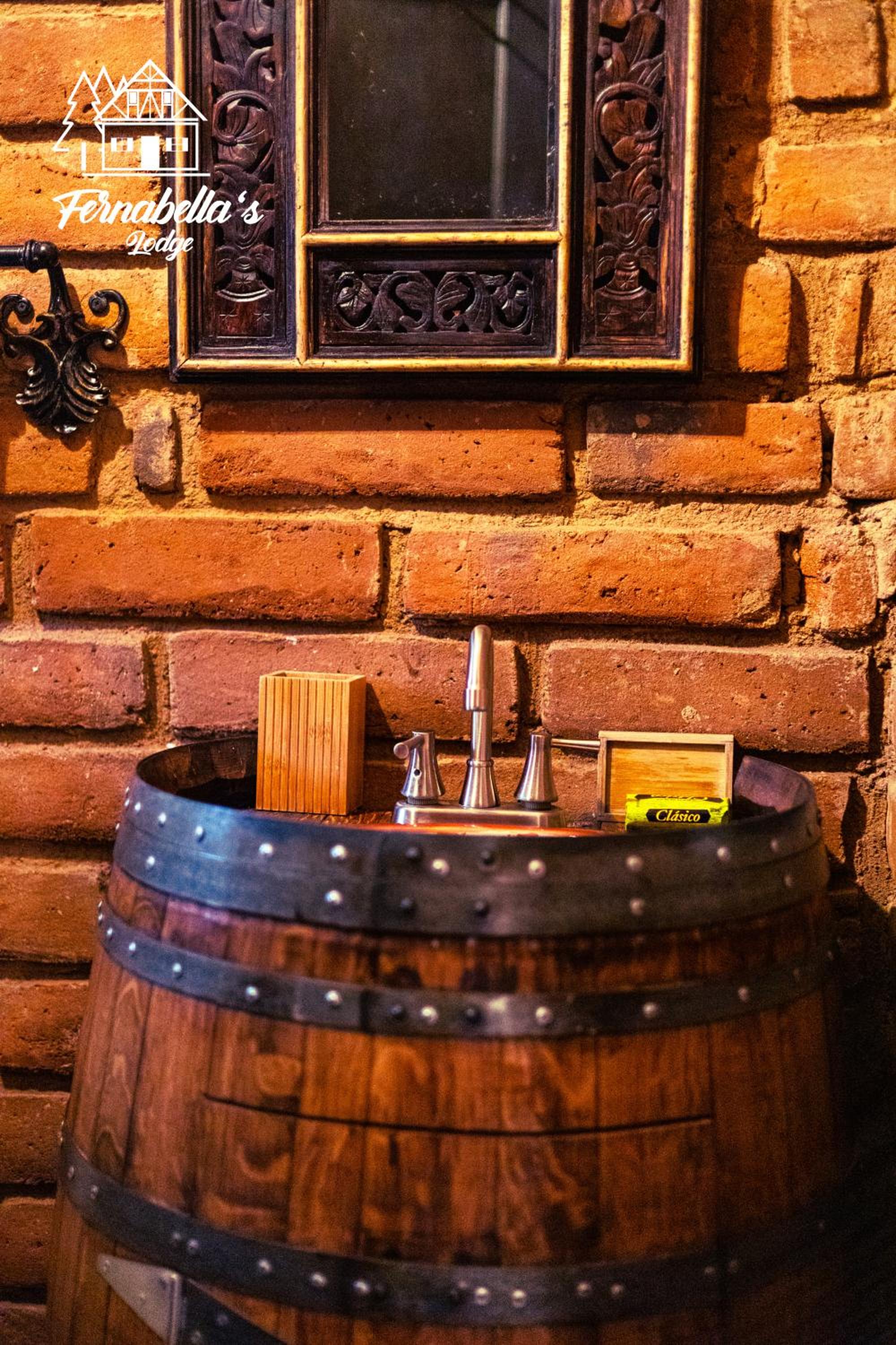 Fernabella's Lodge
