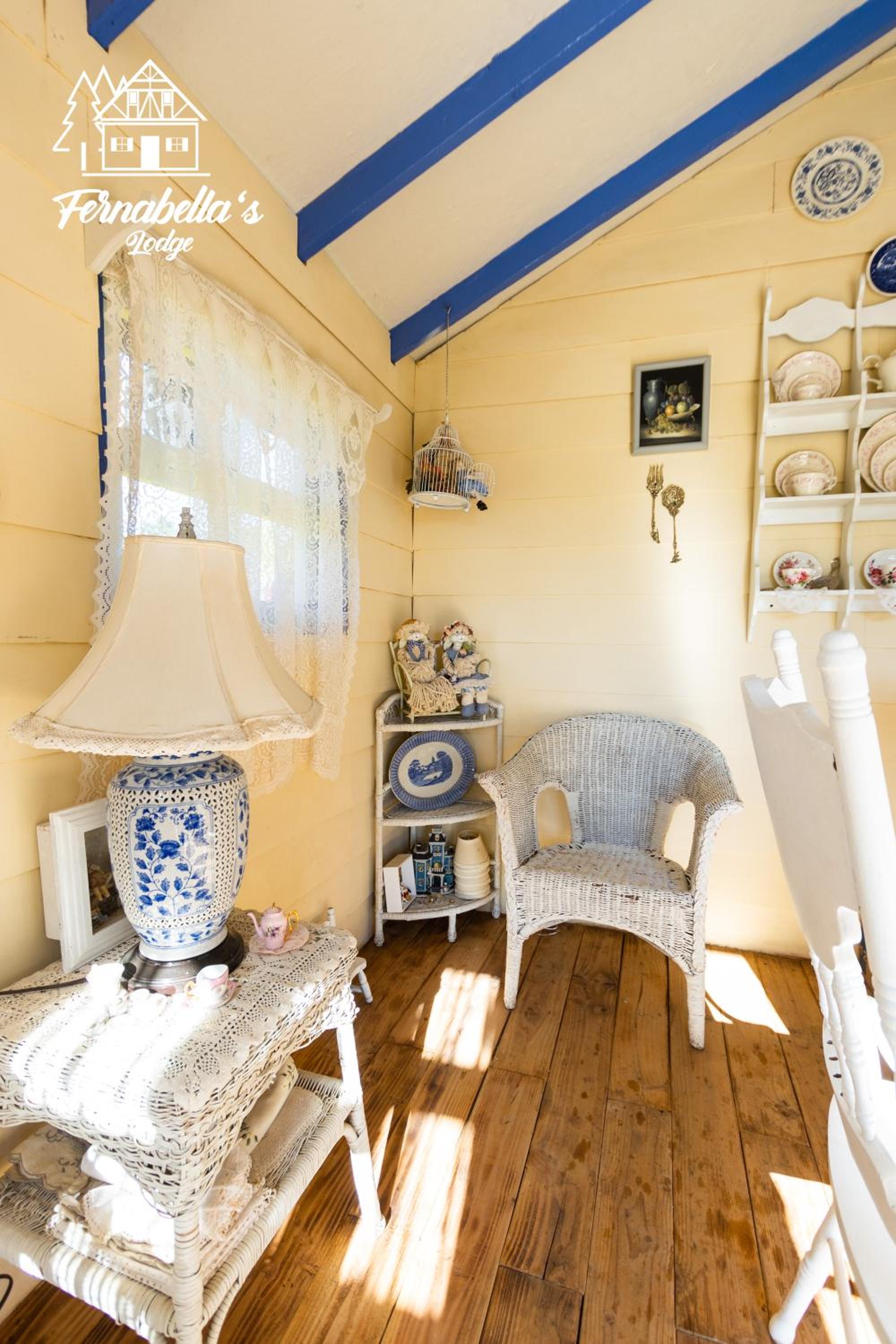 Fernabella's Lodge