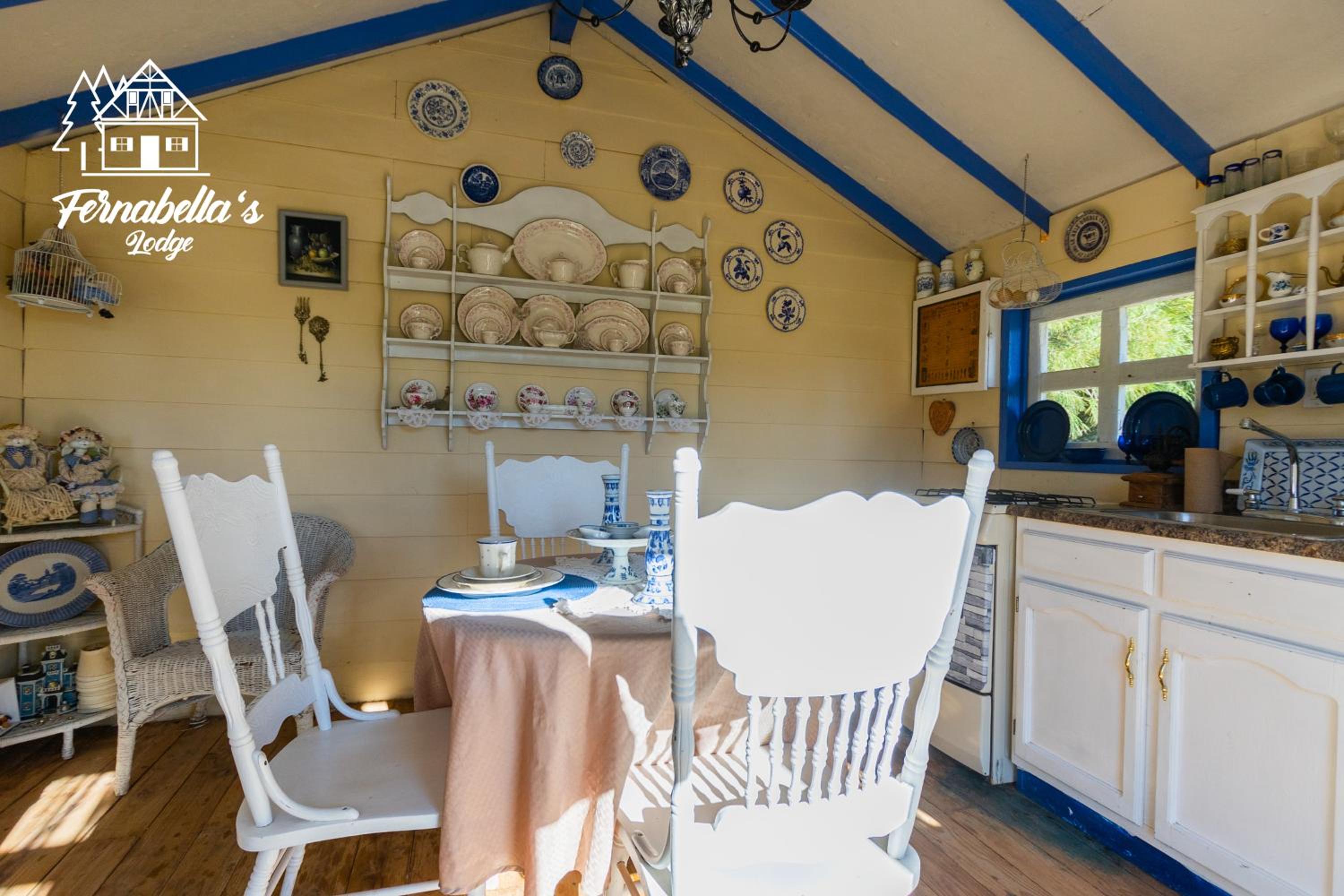 Fernabella's Lodge