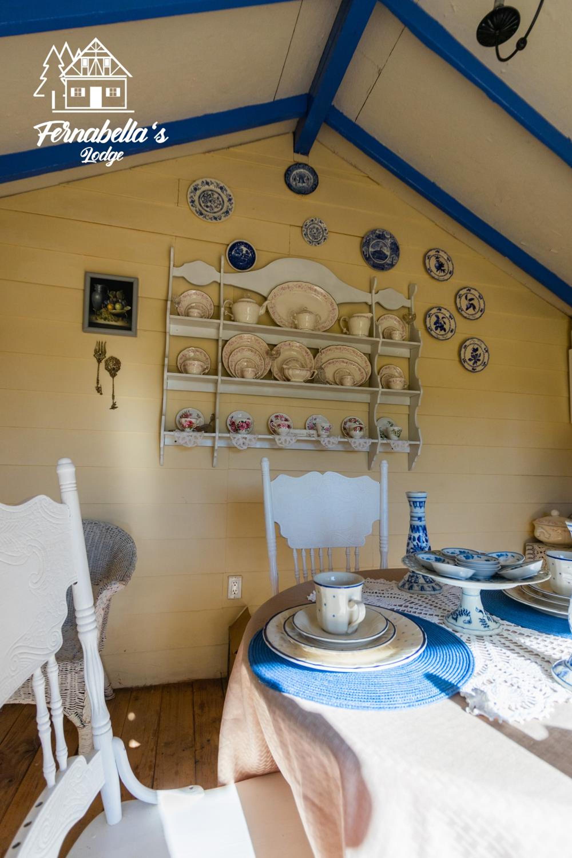 Fernabella's Lodge