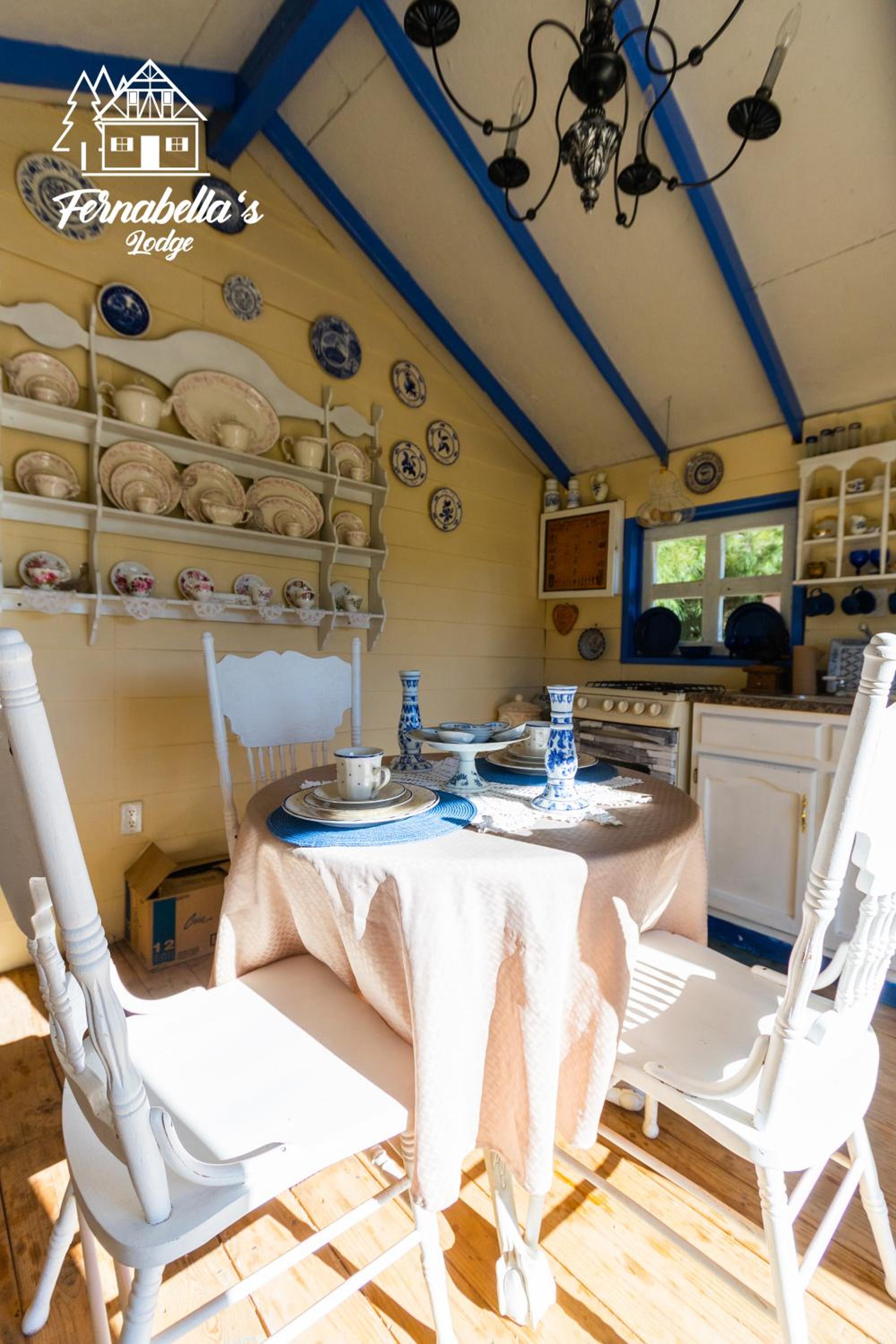 Fernabella's Lodge