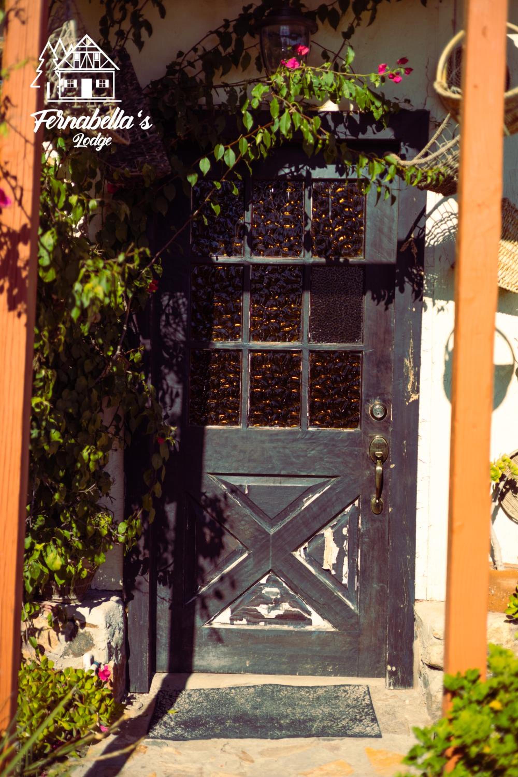 Fernabella's Lodge