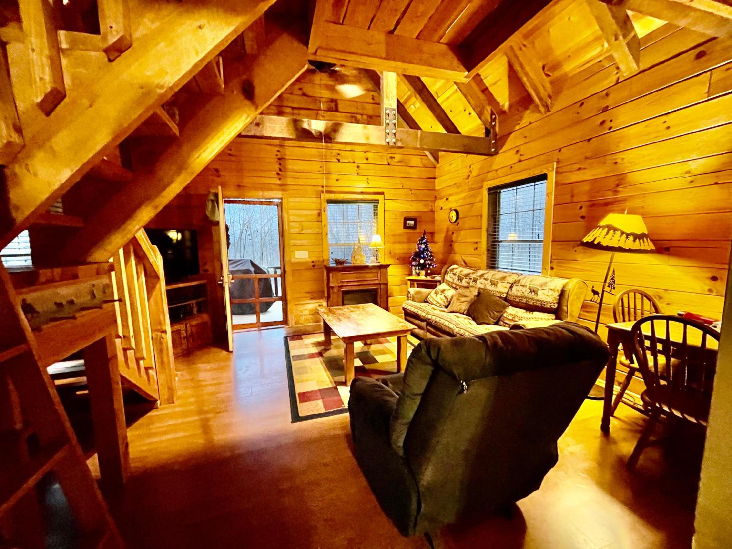 Good life cabin 1 · Rustic Log Cabin view 4
