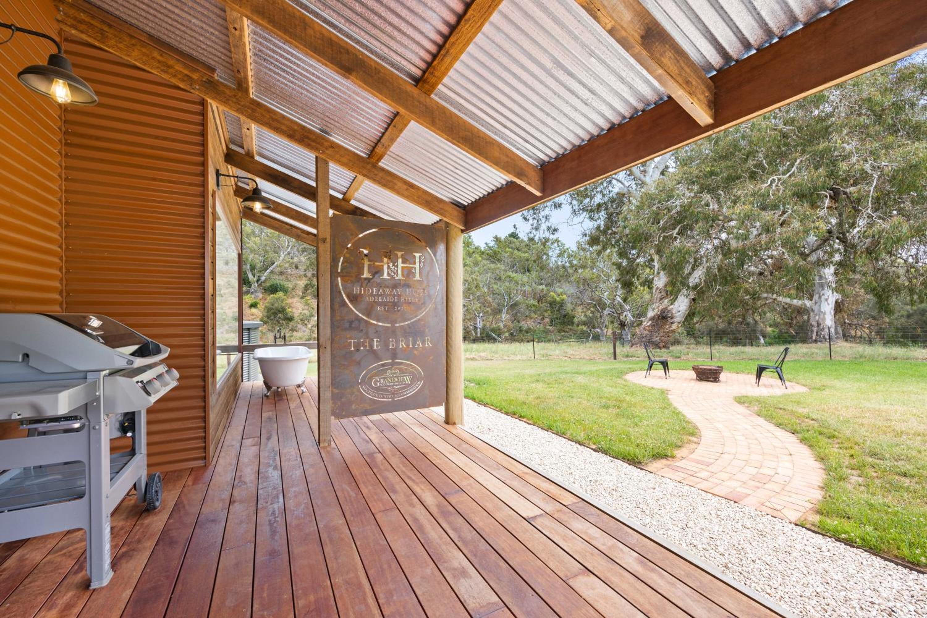 Grandview Accommodation - Hideaway Huts