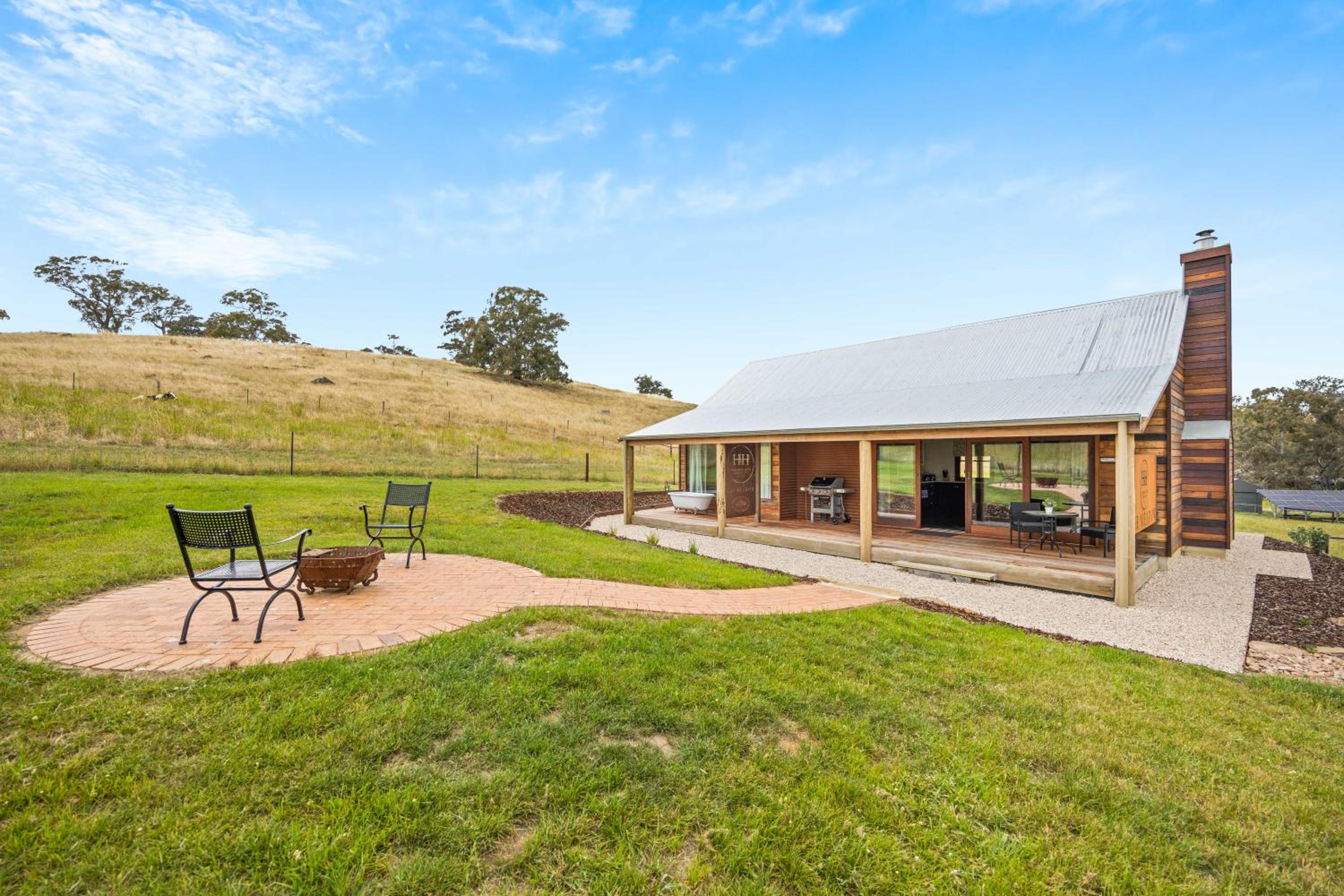 Grandview Accommodation - Hideaway Huts
