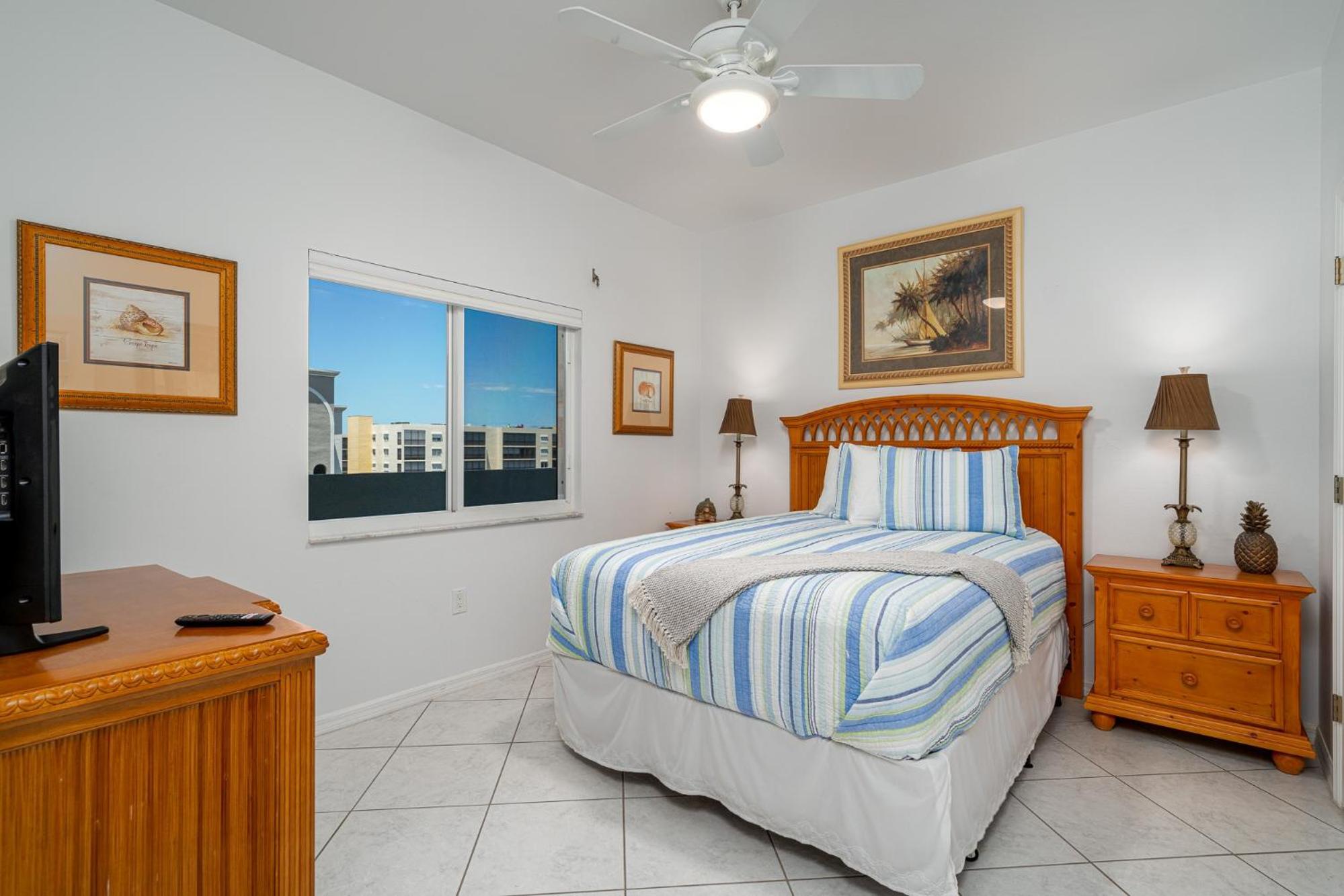Casa Marina 654 - 4321 Bay Beach Lane condo