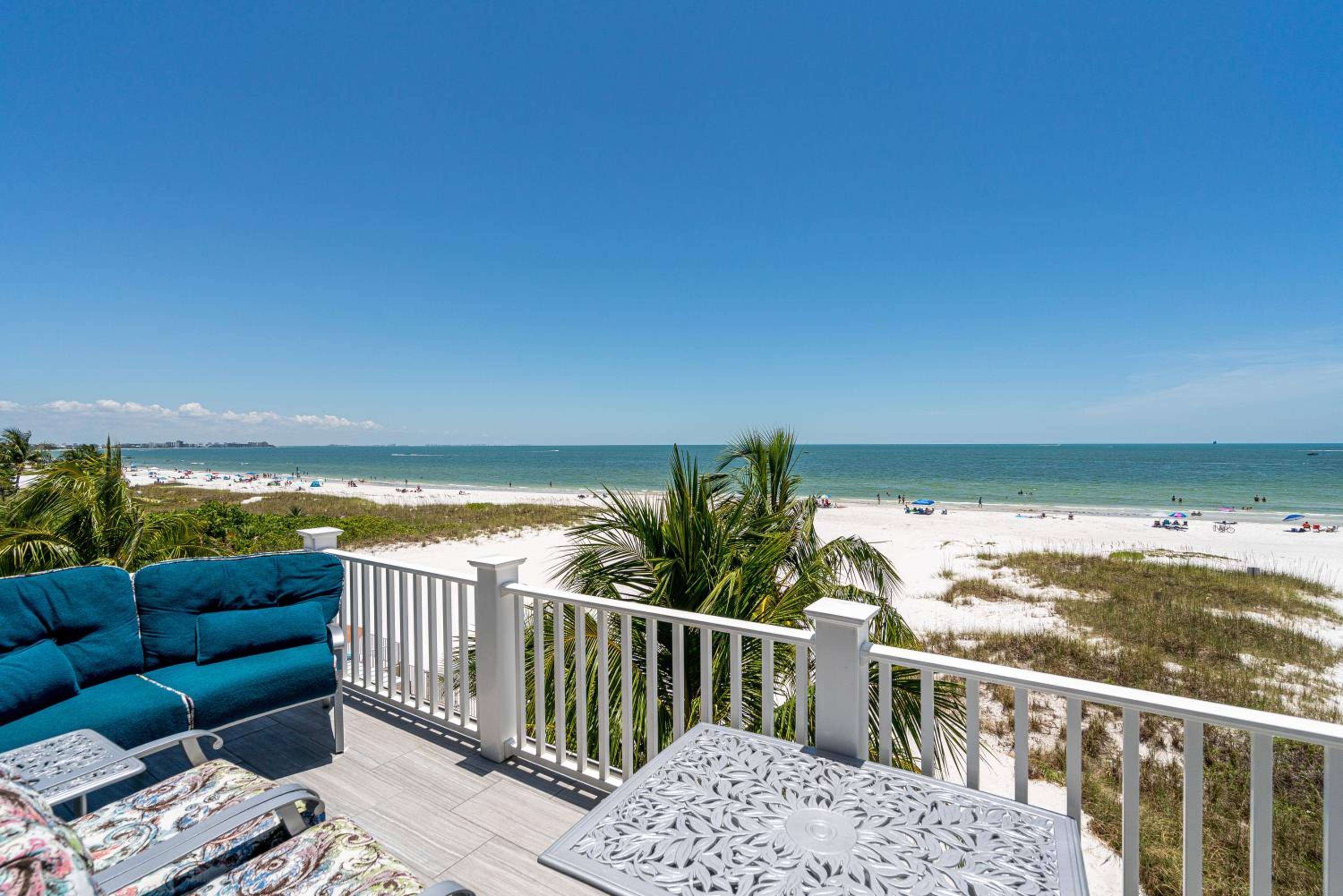 Luxury Beach Front Pool Home in Paradise! home view 3