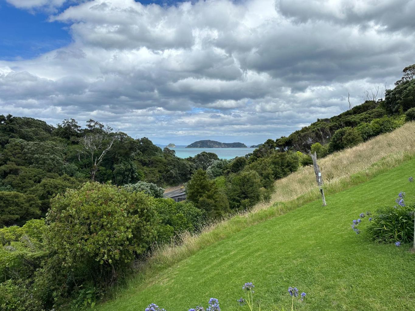 Pohutukawa Coastal Chalets