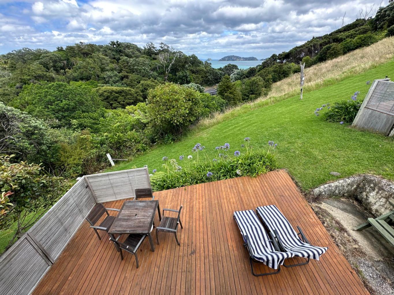 Pohutukawa Coastal Chalets
