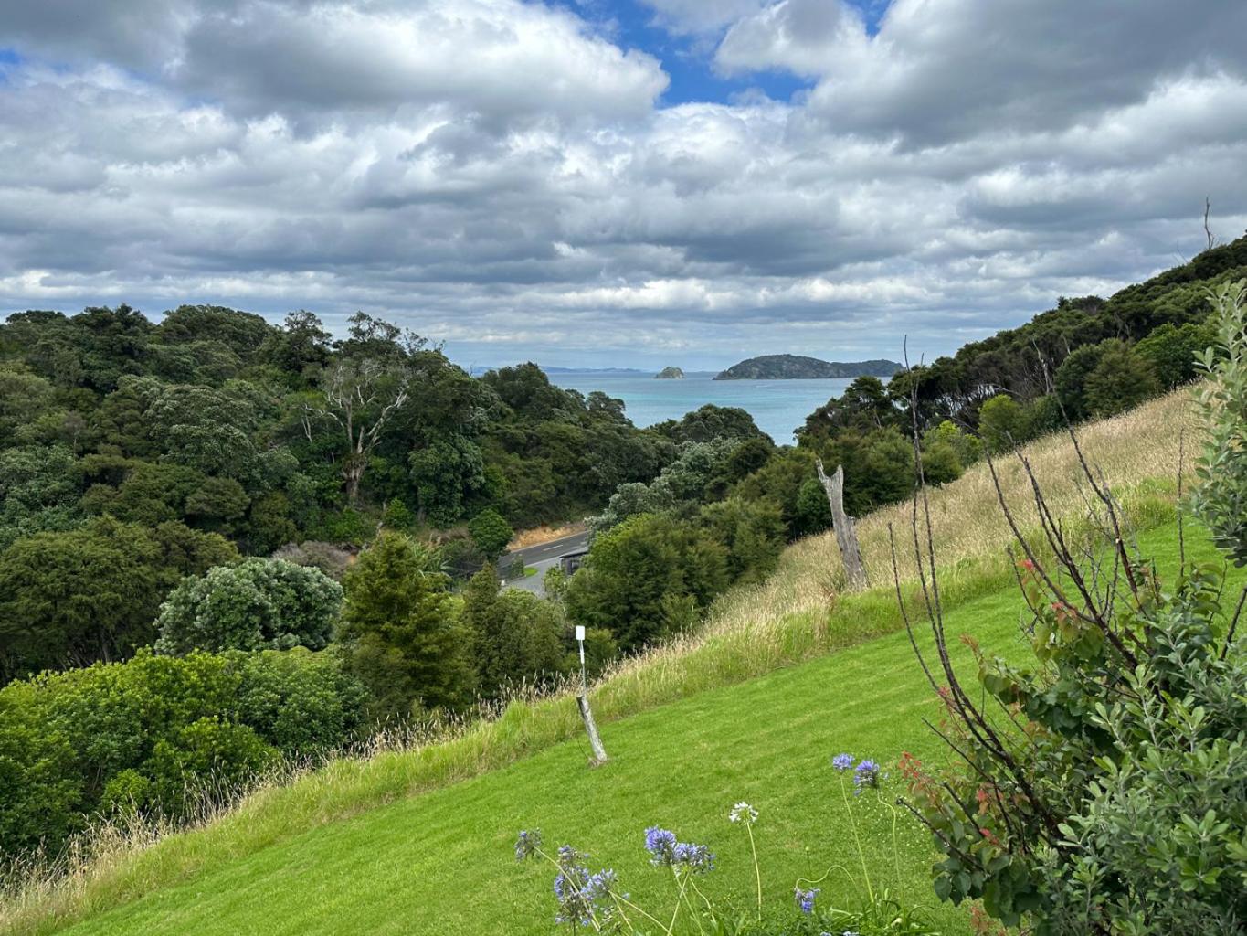 Pohutukawa Coastal Chalets
