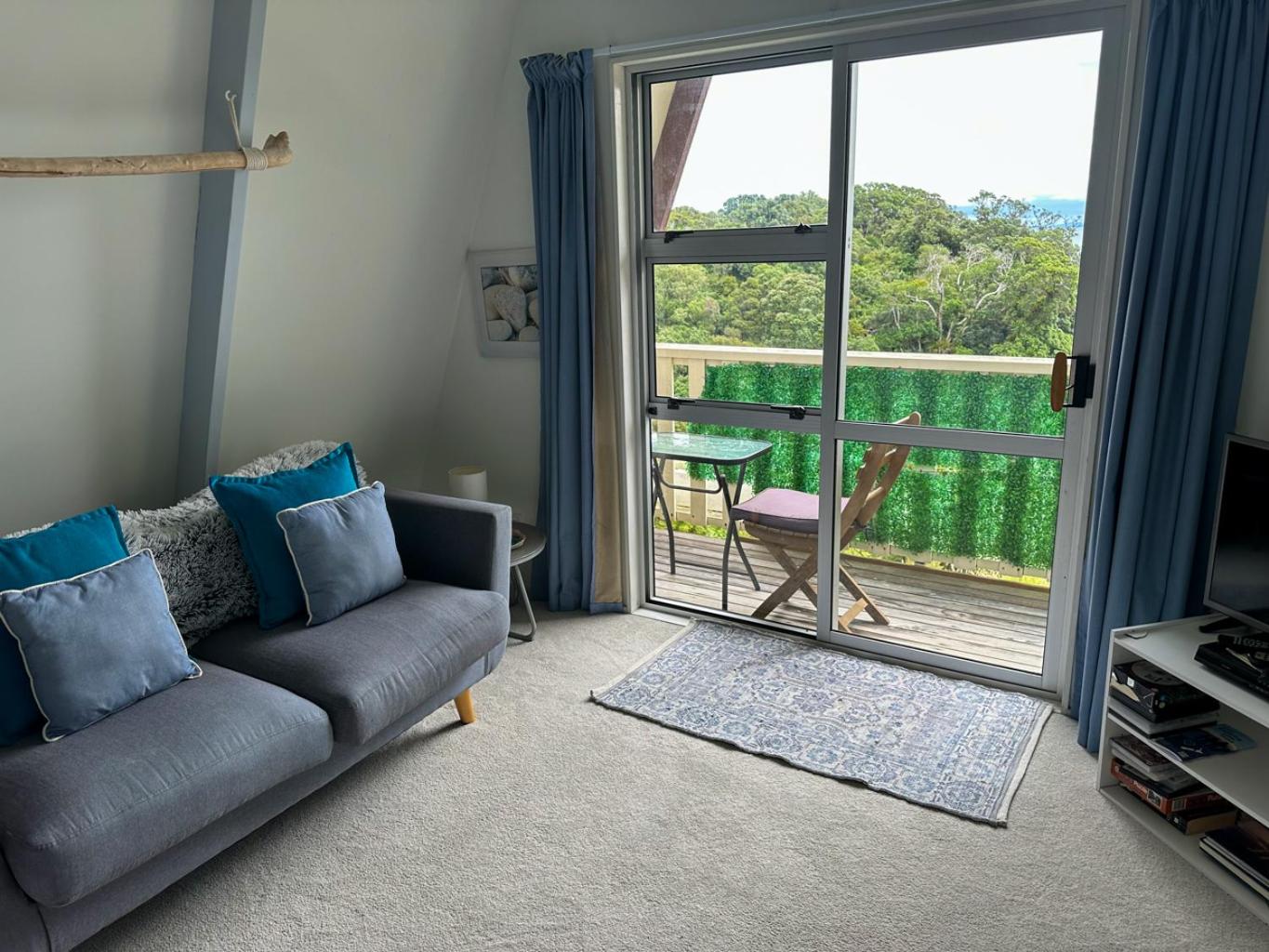 Pohutukawa Coastal Chalets