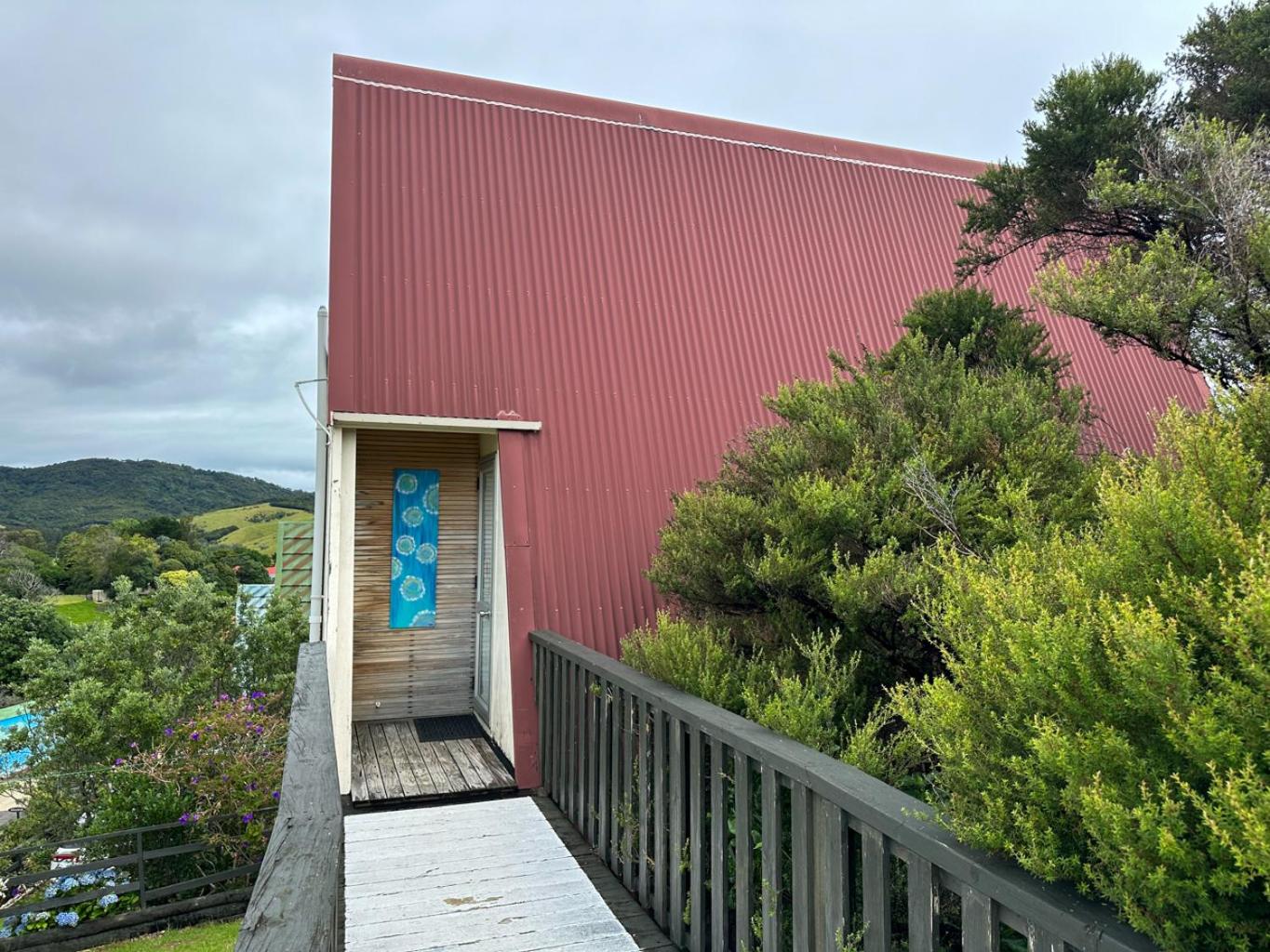 Pohutukawa Coastal Chalets