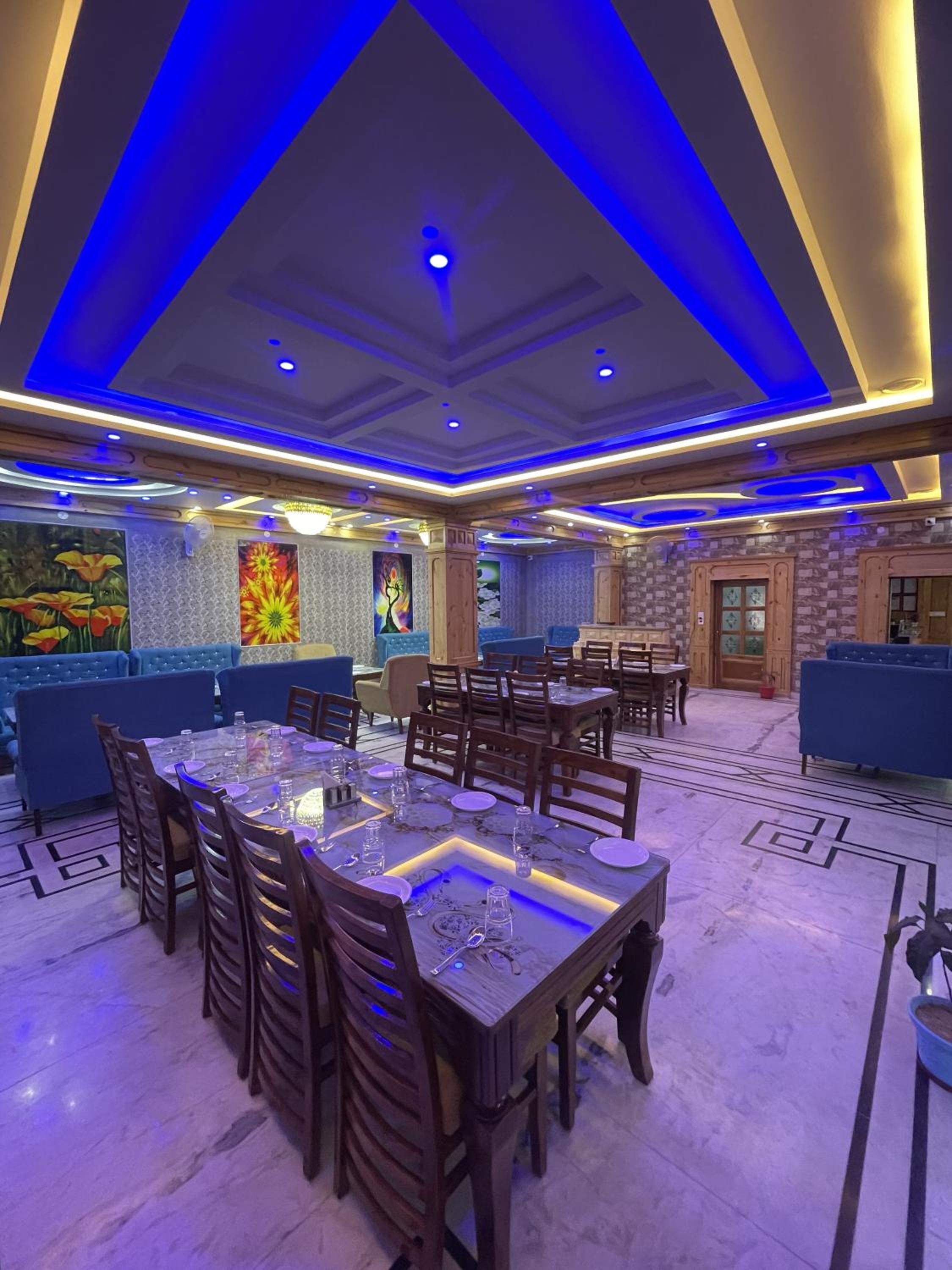 restaurant