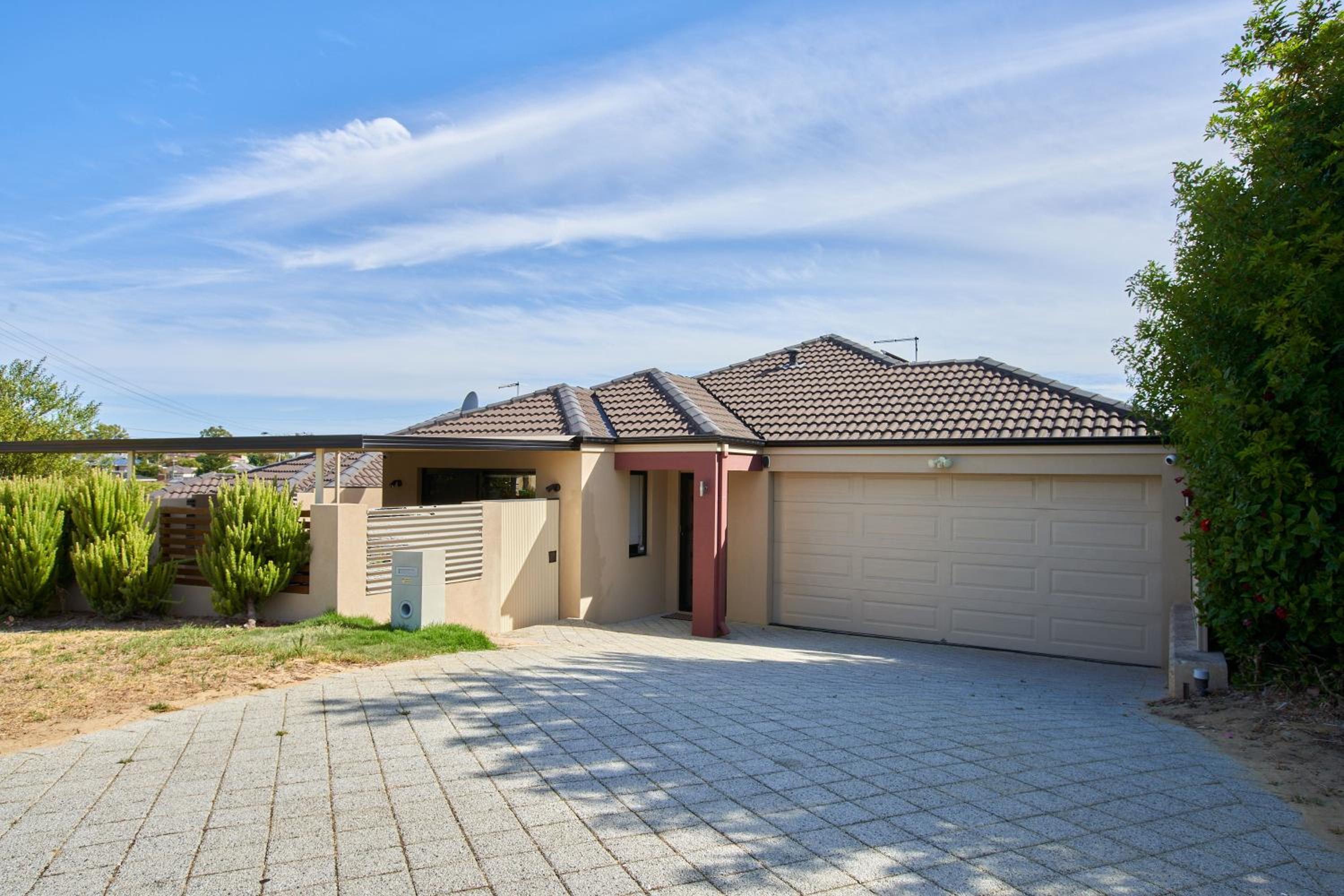 Gorgeous Family House near Shops
