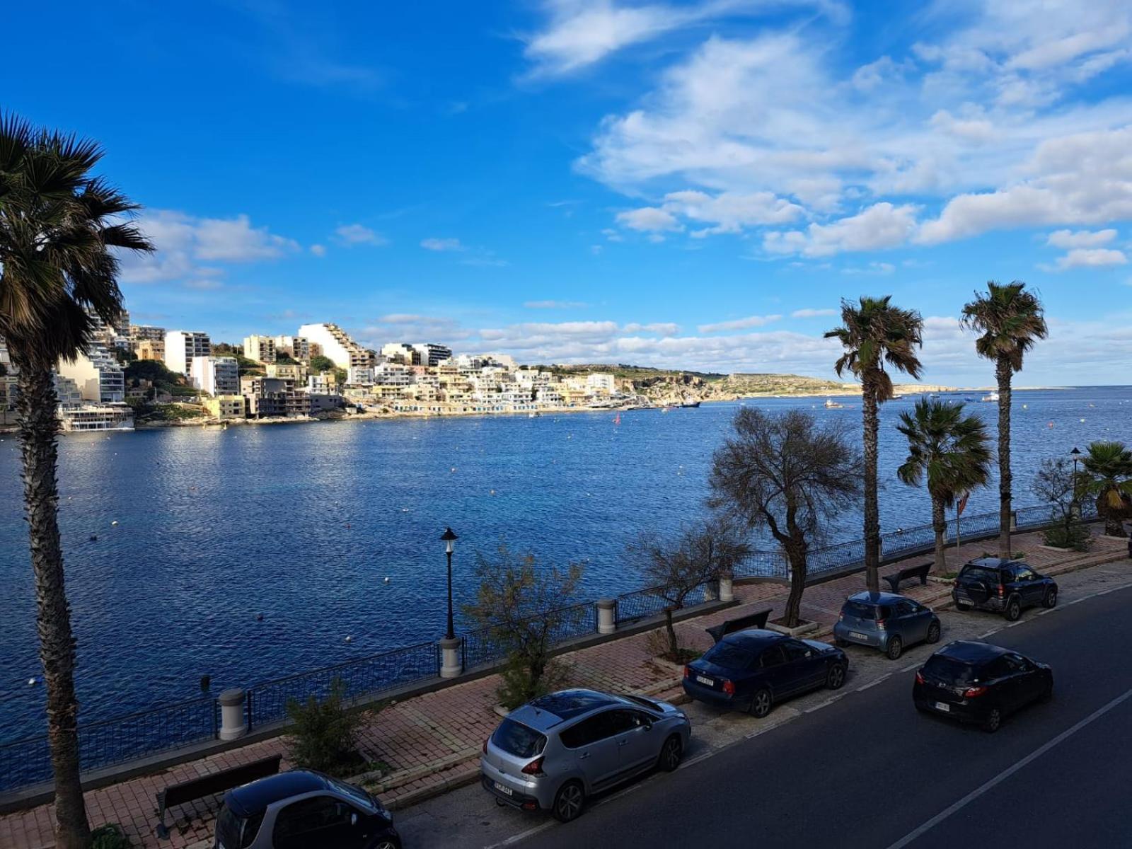 Seafront Apartment in St. Paul's Bay photo 5