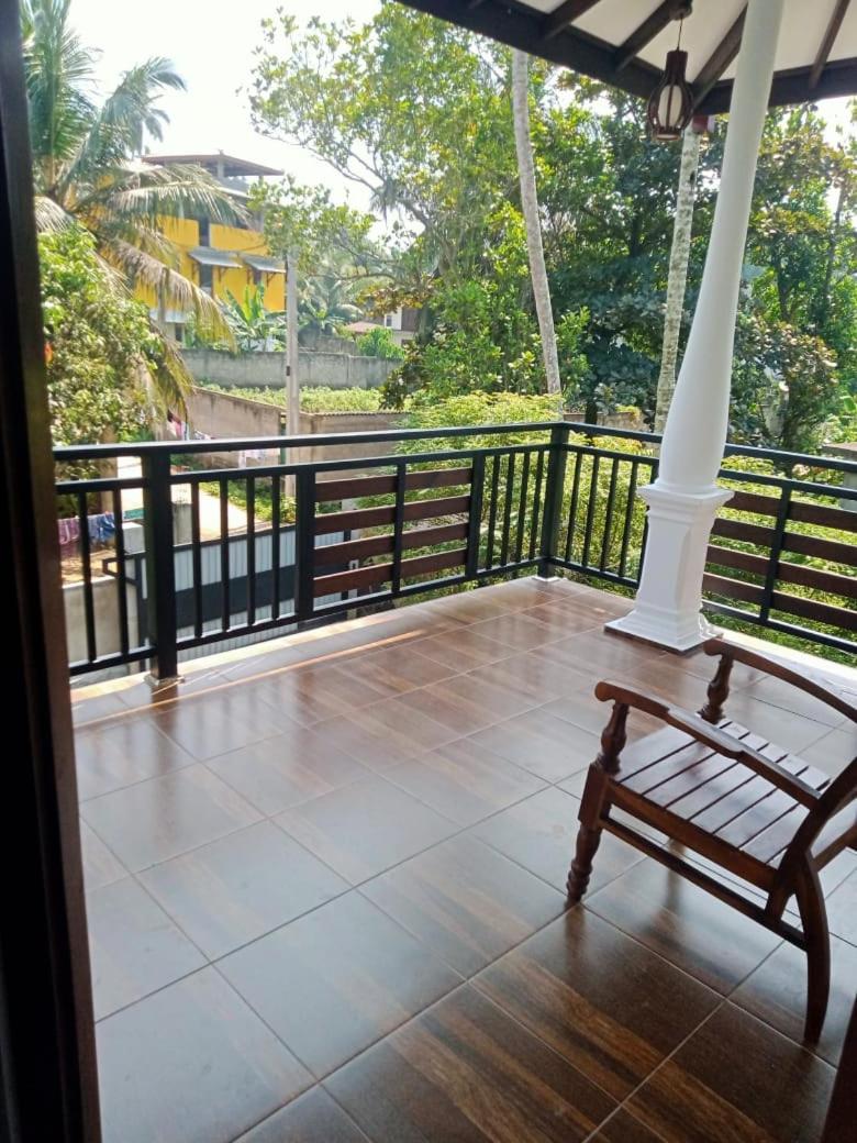 Ashi Apartment