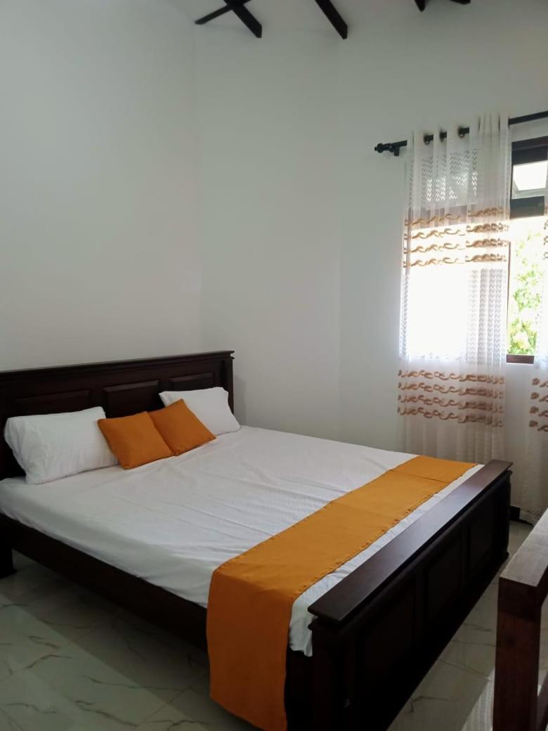 Ashi Apartment