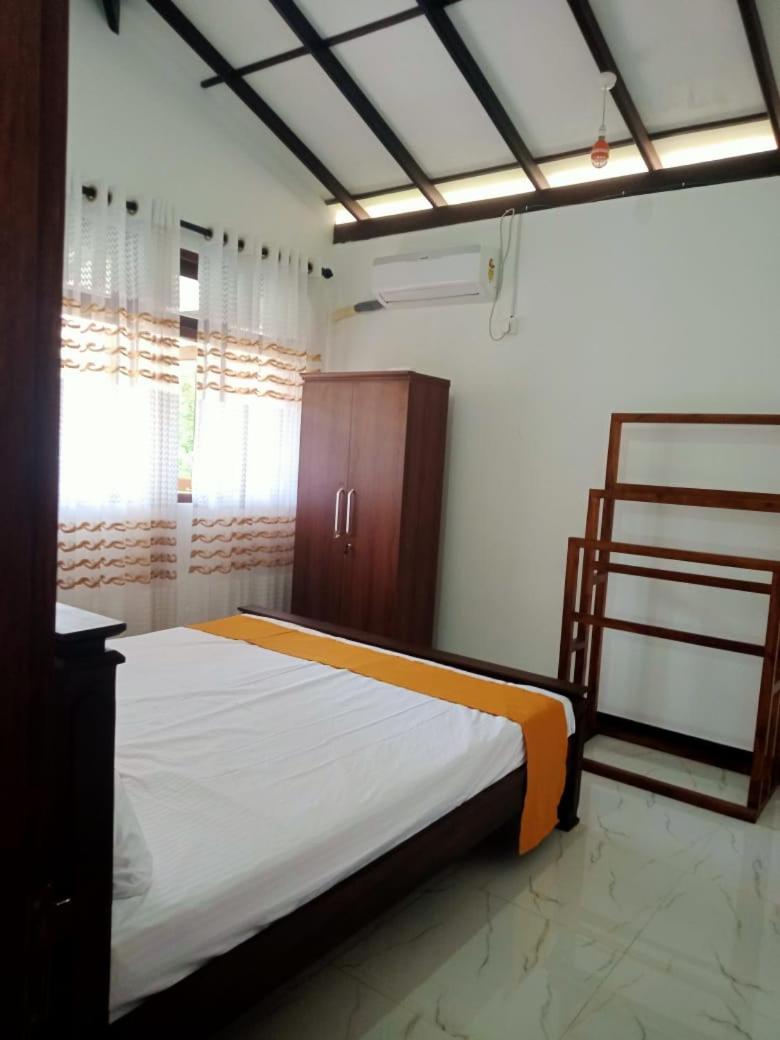 Ashi Apartment