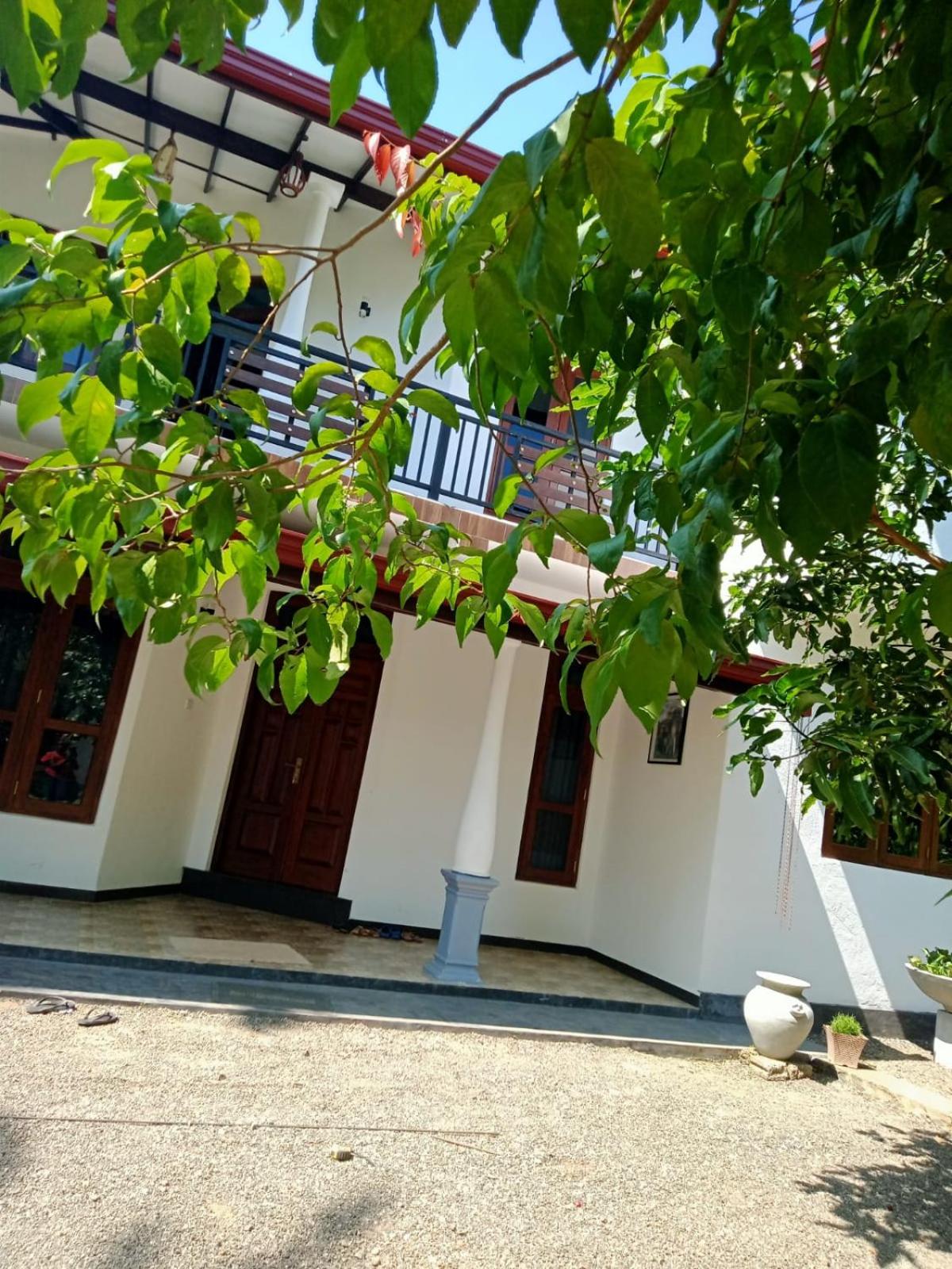 Ashi Apartment