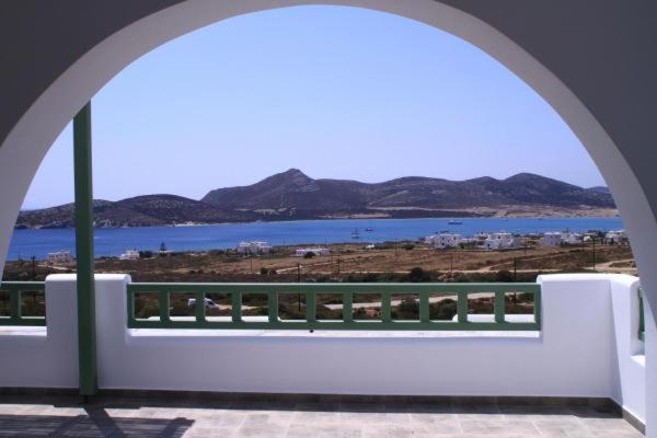 Hotel St George Antiparos Apartments and studios - Image 1