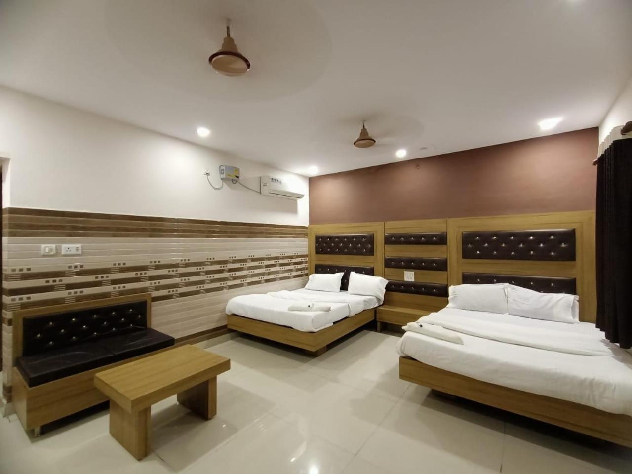 Chhabra Guest House, Kanpur view 5