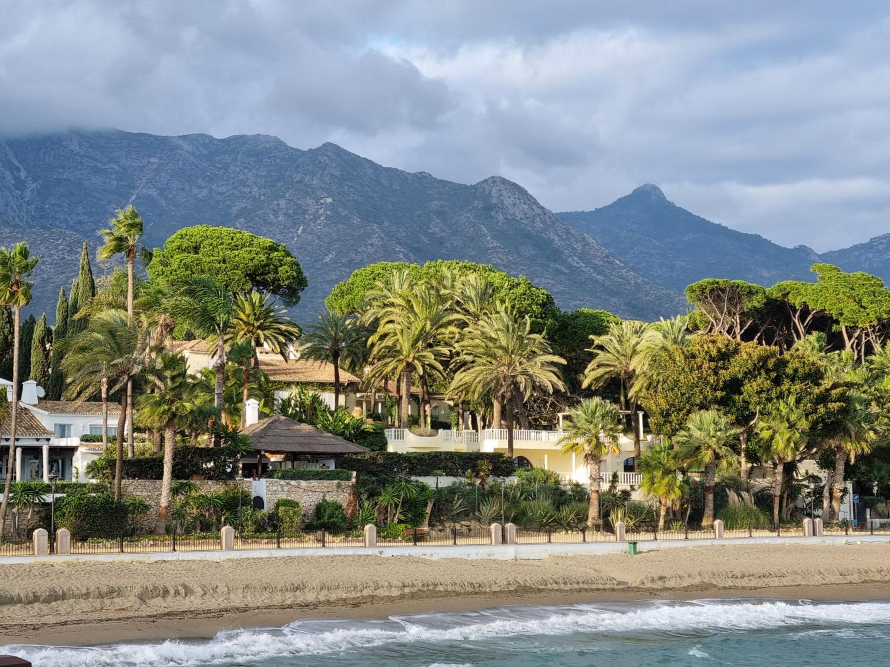 TOPLAGE Marbella Neubau Luxus-Apartment, Strand und Altstadt in Minuten zu Fuss