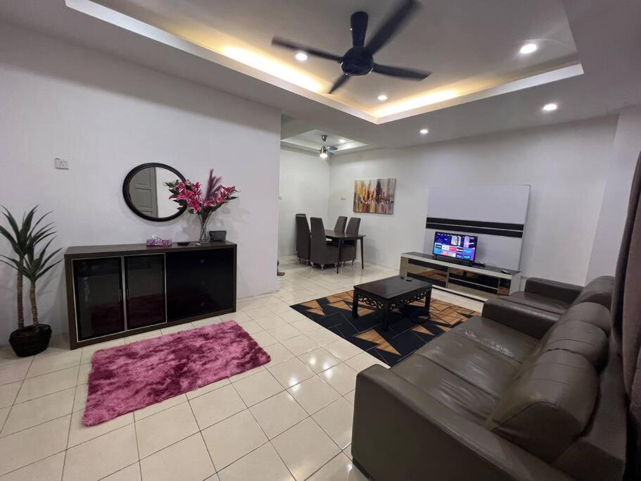 RUMAH MURNI by IMPIAN HOMESTAY KLIA-SALAK TINGGI-NILAI photo 2