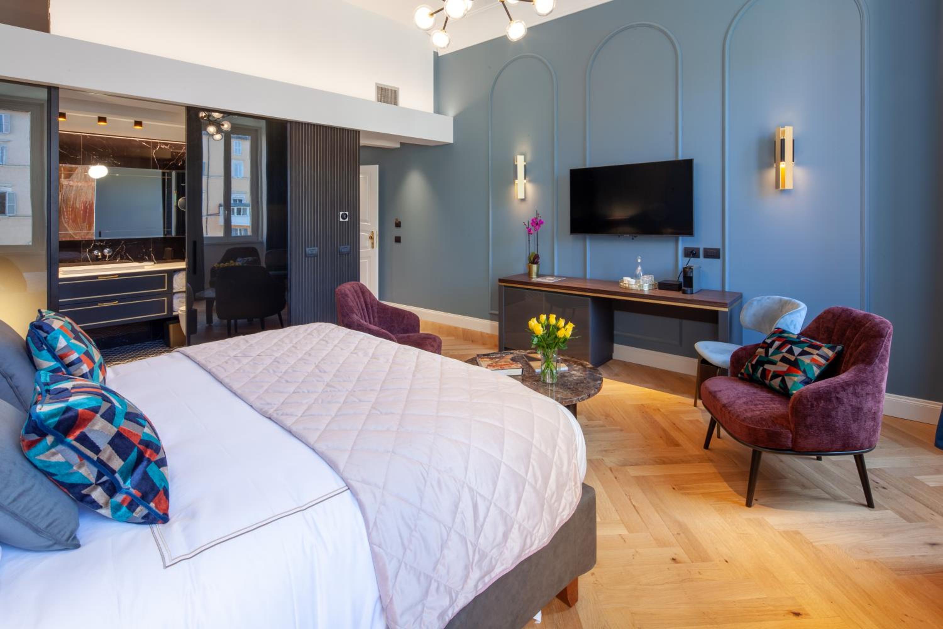 hotel room